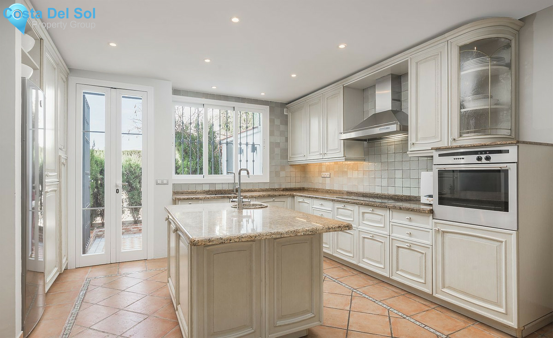 House in Nueva Andalucía-1556905