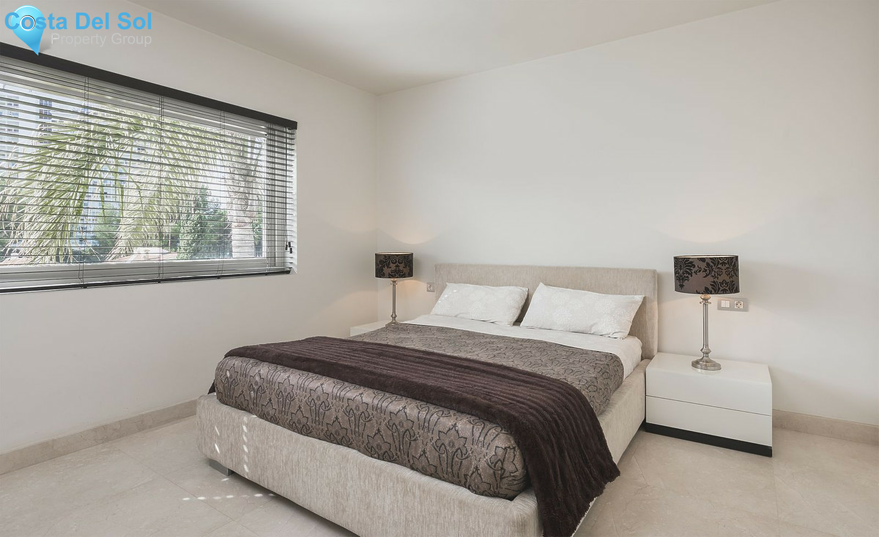 House in Nueva Andalucía-1556907