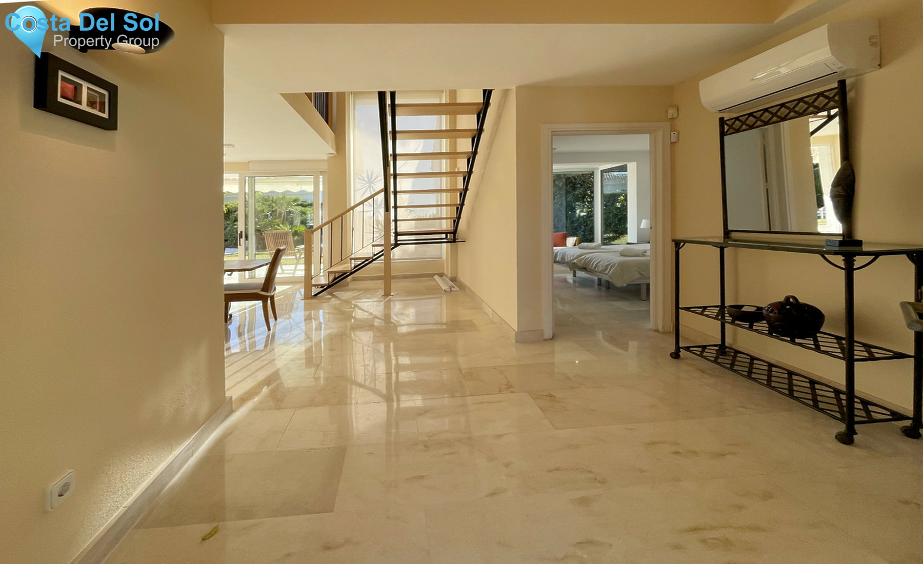 House in Riviera del Sol-1271033