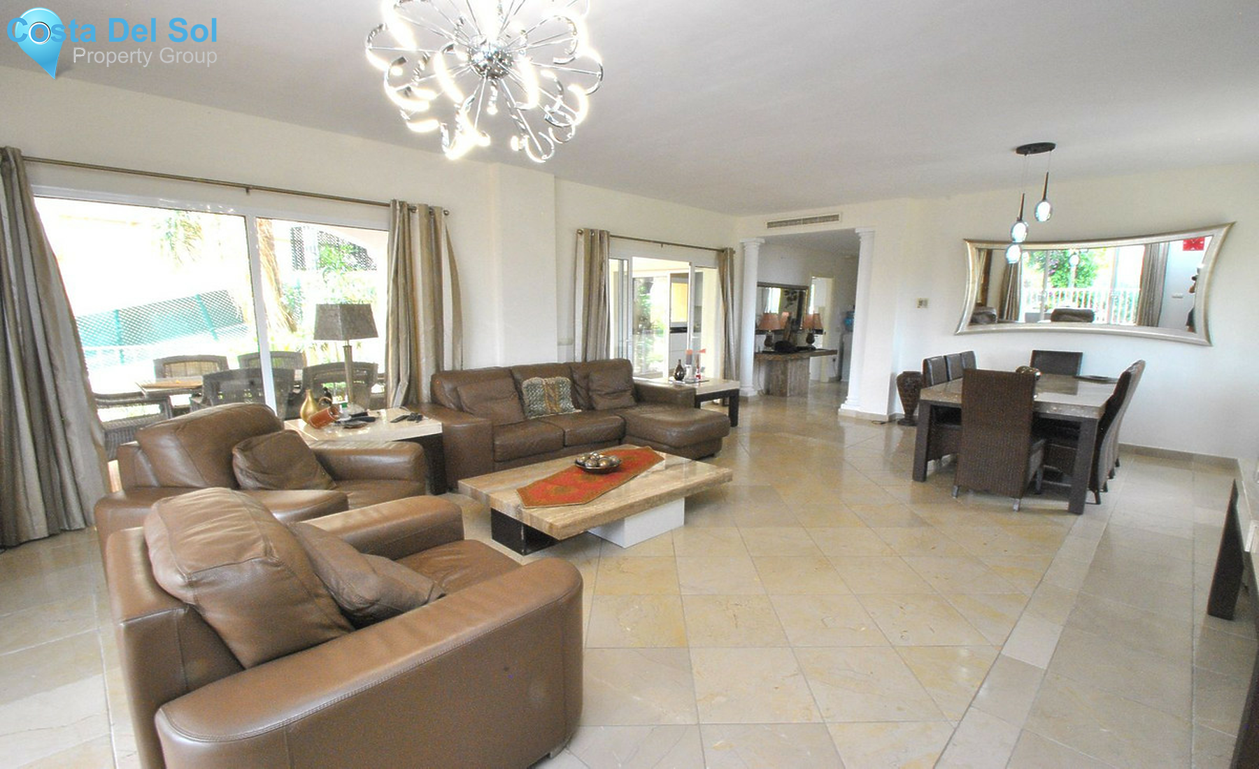 House in Riviera del Sol-1299835