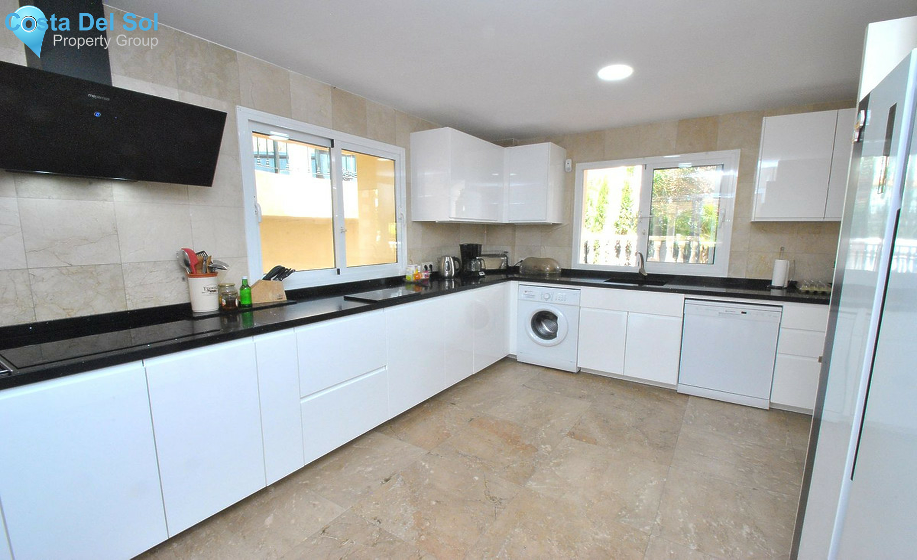 House in Riviera del Sol-1299839