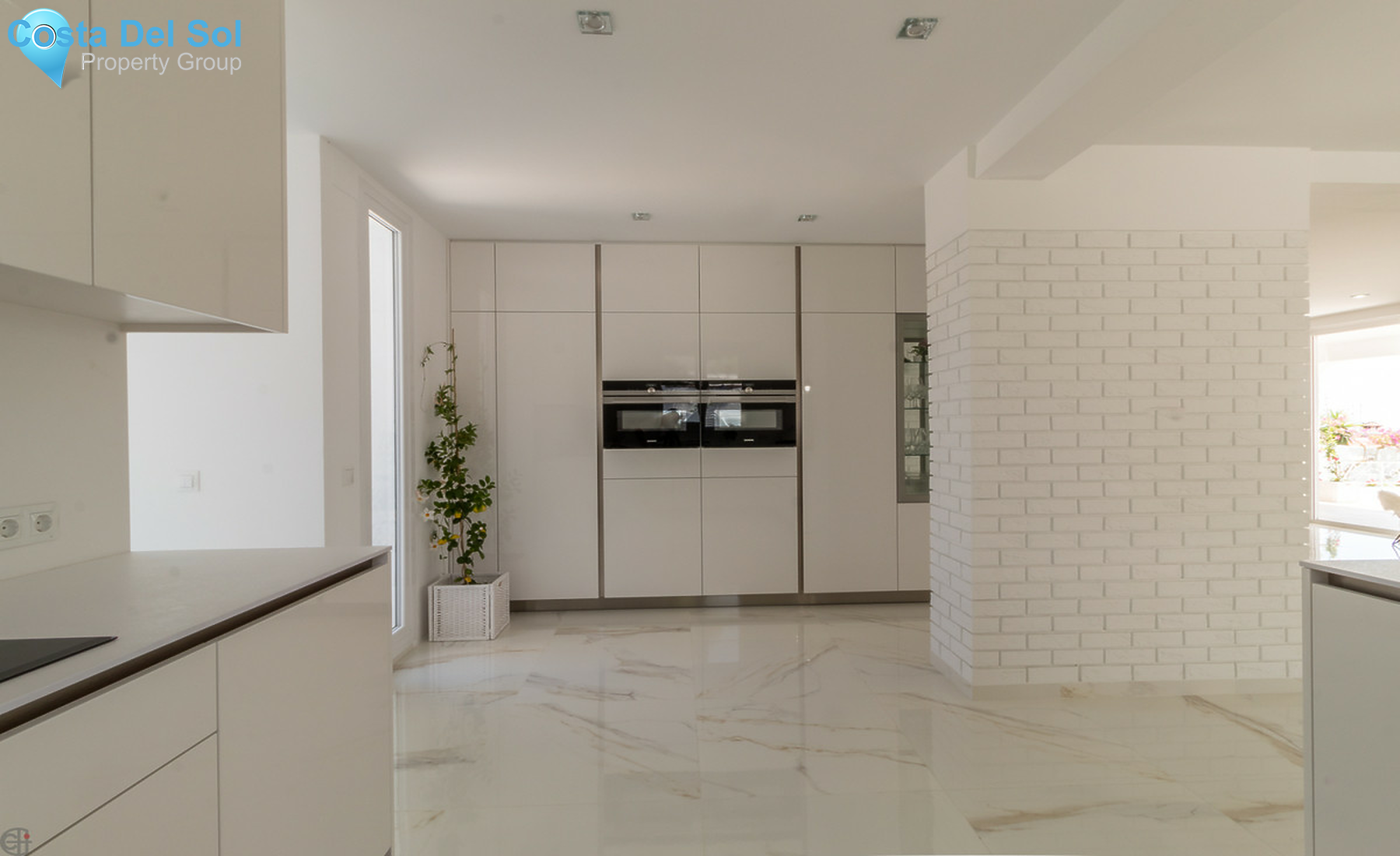 House in San Diego-1346472