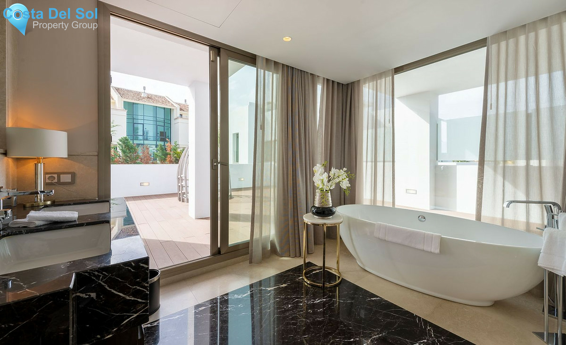 House in The Golden Mile-1408813