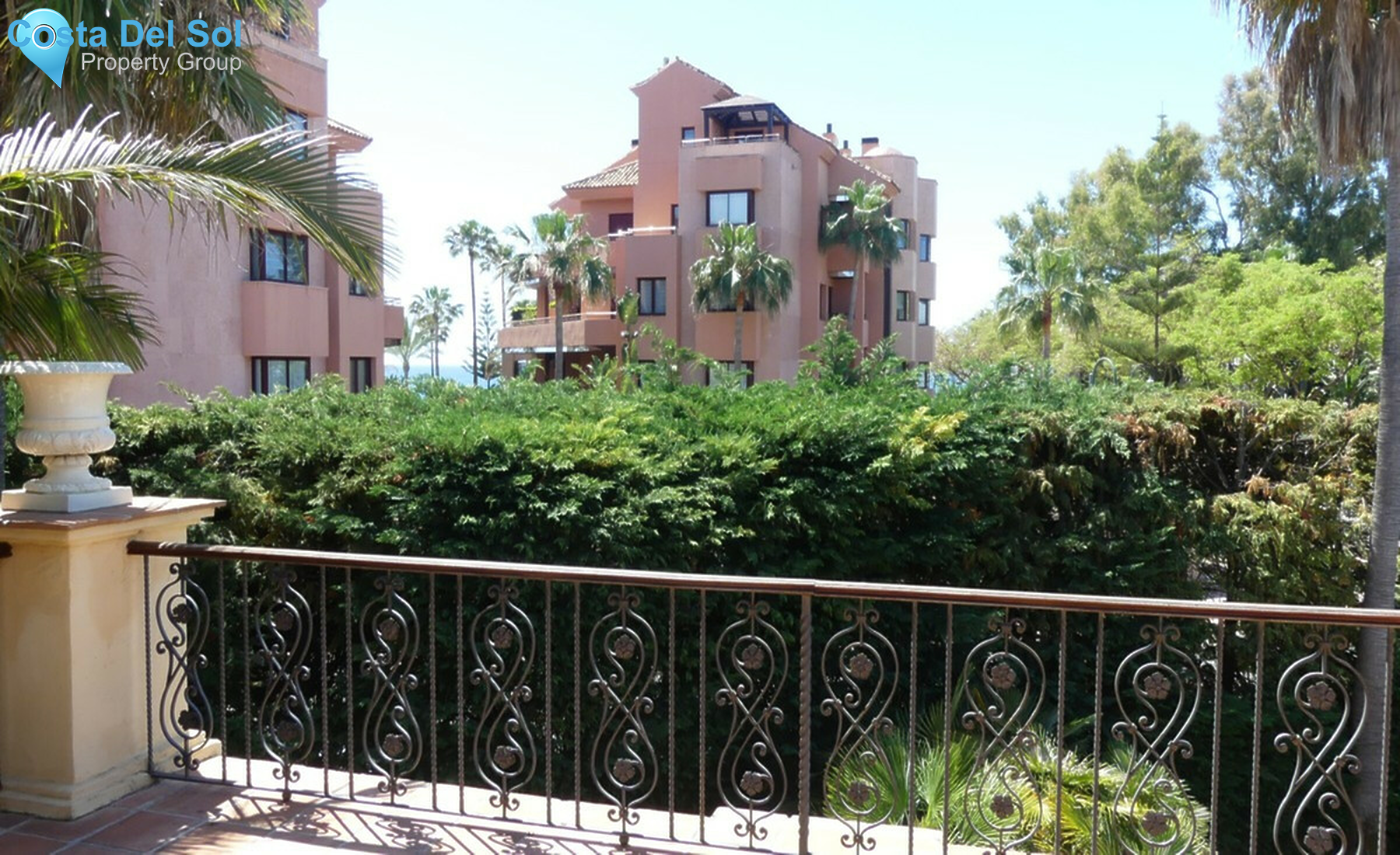 House in The Golden Mile-1408853