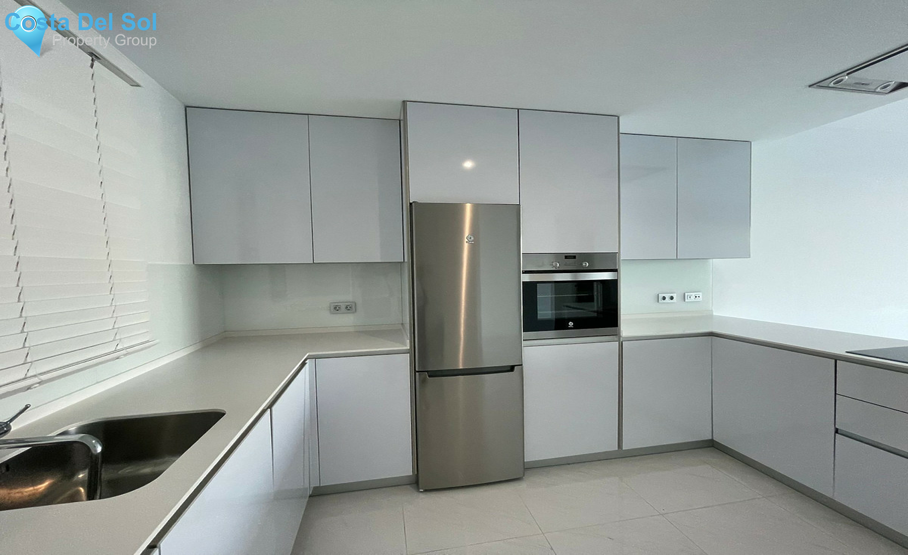 Middle Floor Apartment in Bel Air-1321104