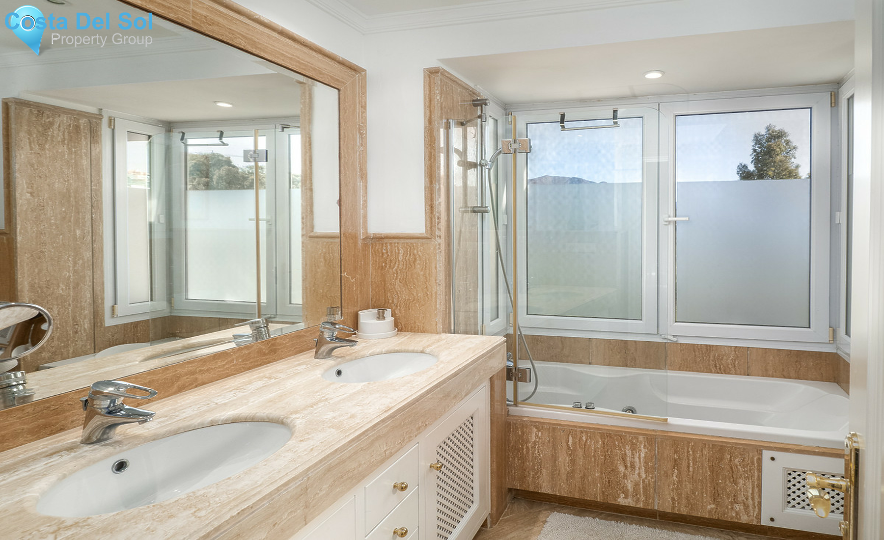 Middle Floor Apartment in Casares