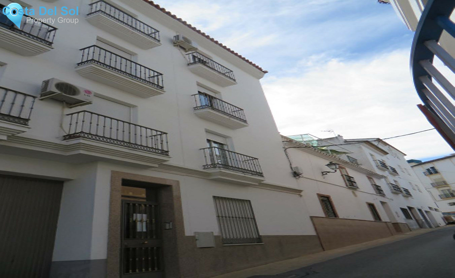 Middle Floor Apartment in Coín-1341241