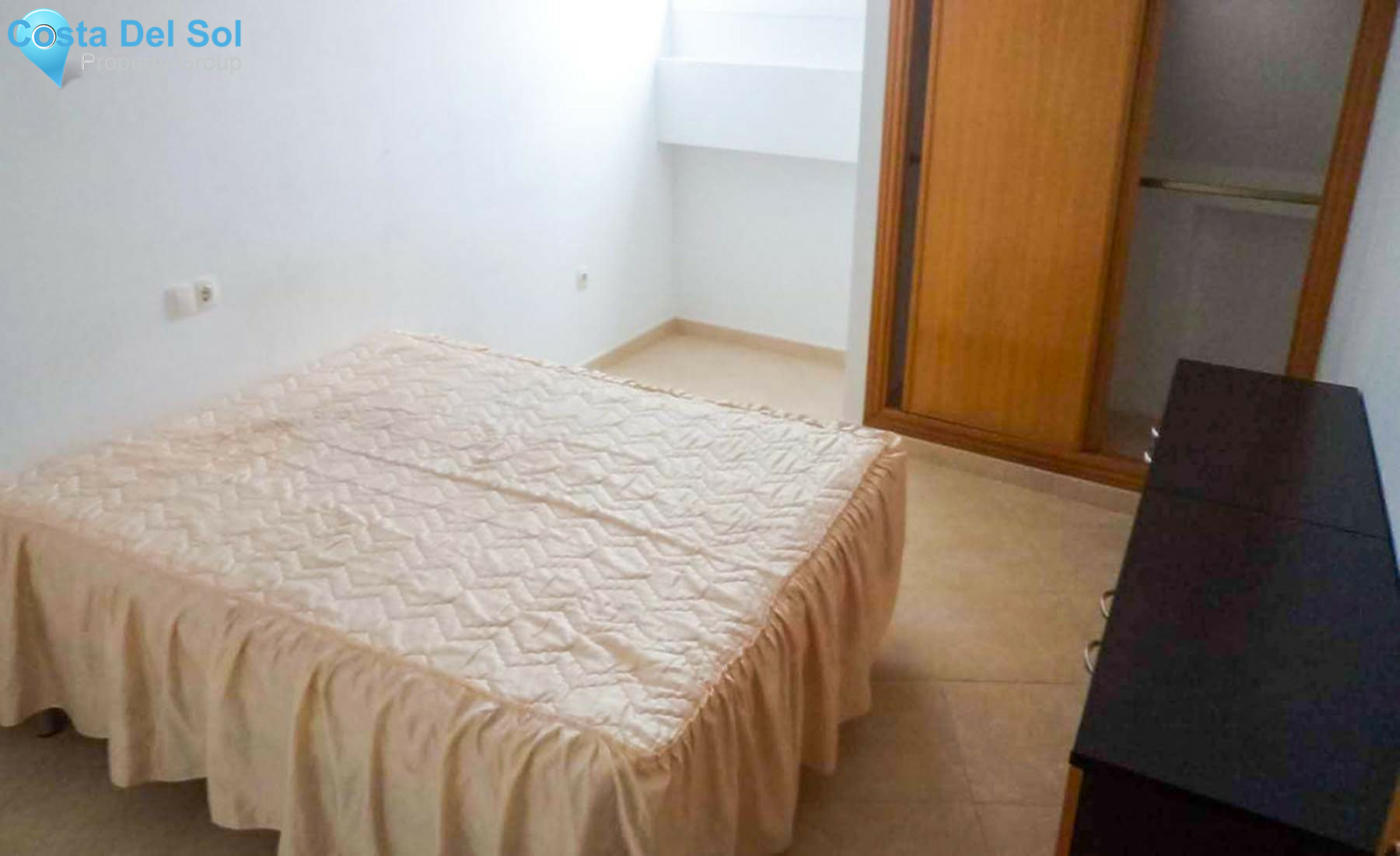 Middle Floor Apartment in Coín-1341258