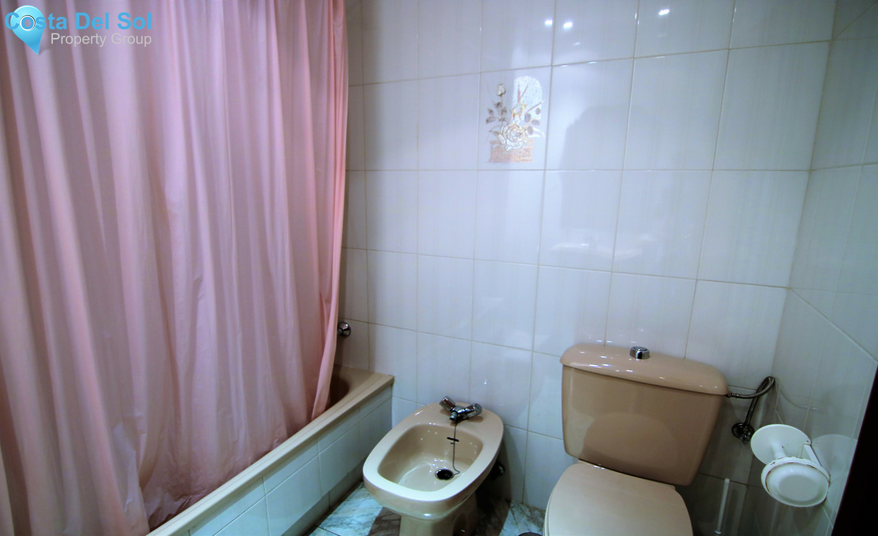 Middle Floor Apartment in Coín-1359143