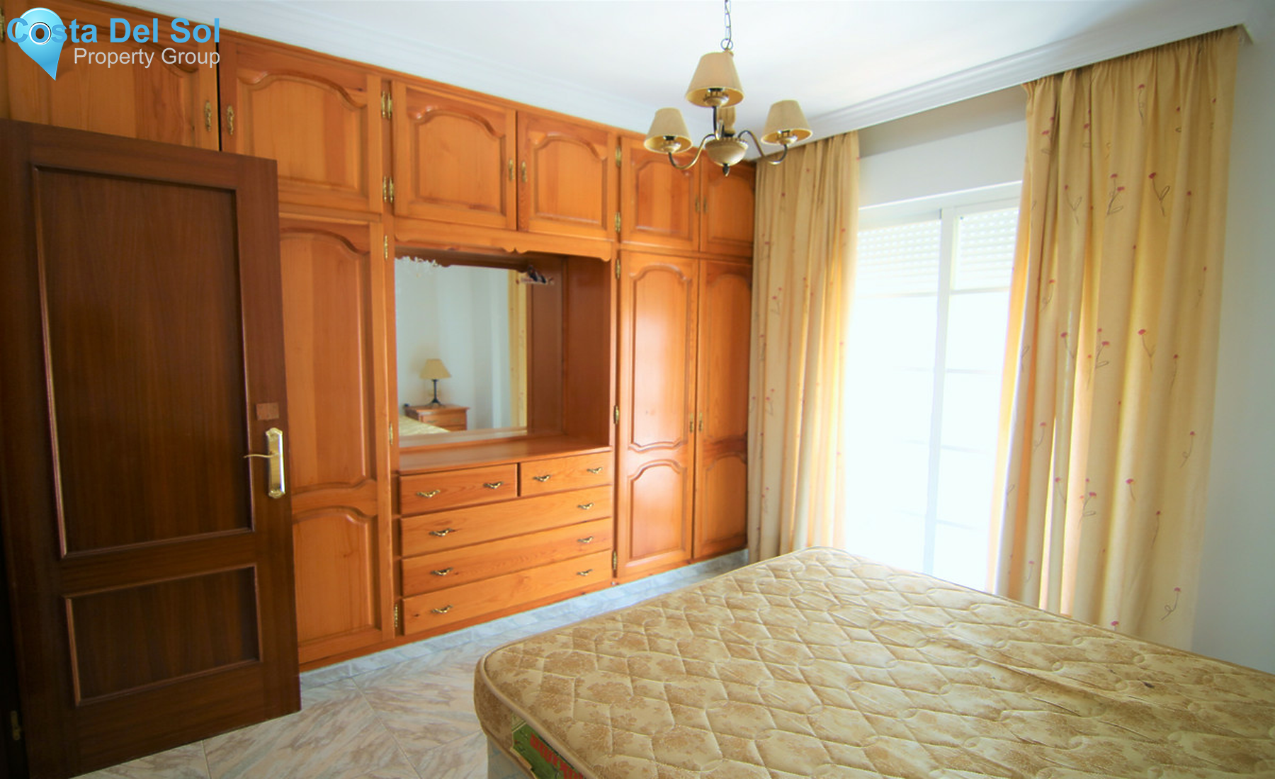 Middle Floor Apartment in Coín-1359139