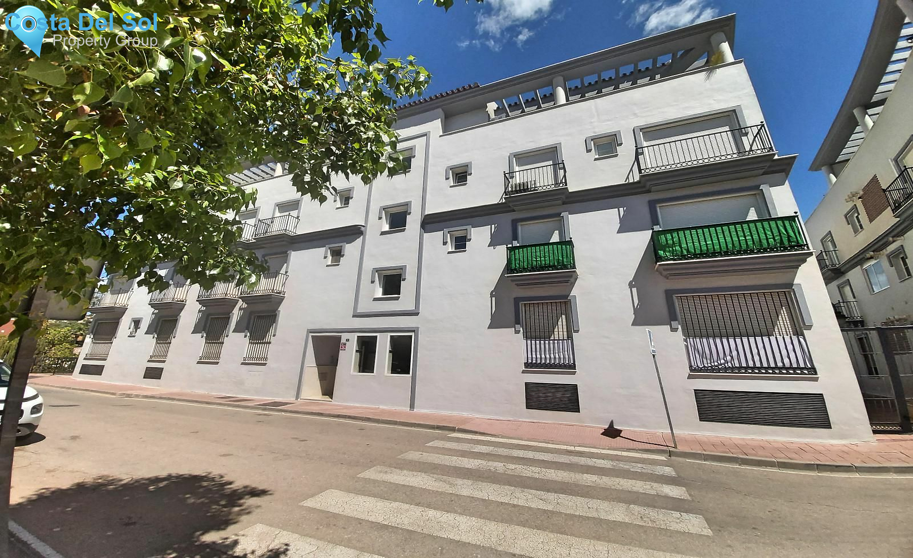 Middle Floor Apartment in Coín