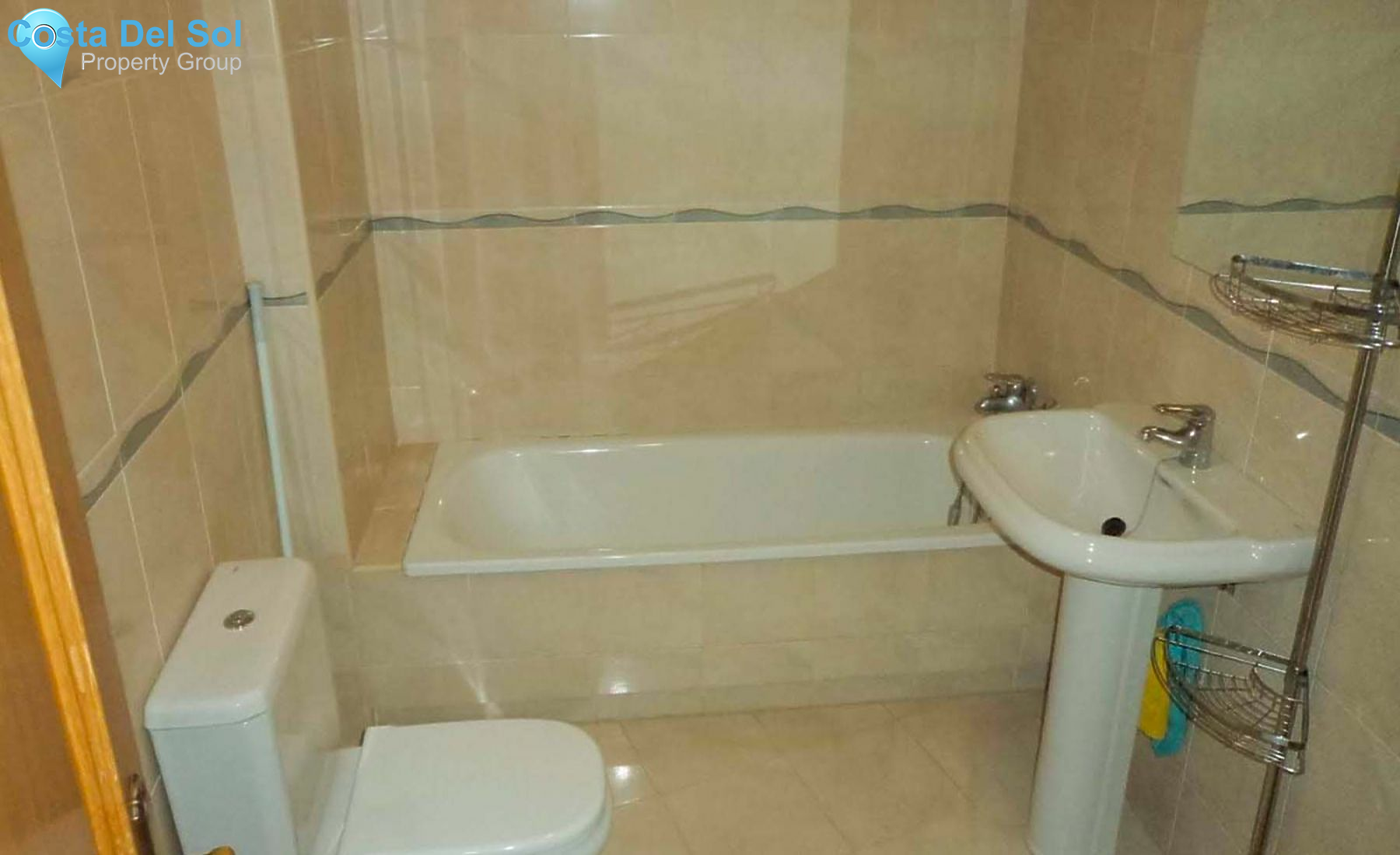 Middle Floor Apartment in Coín-1133824