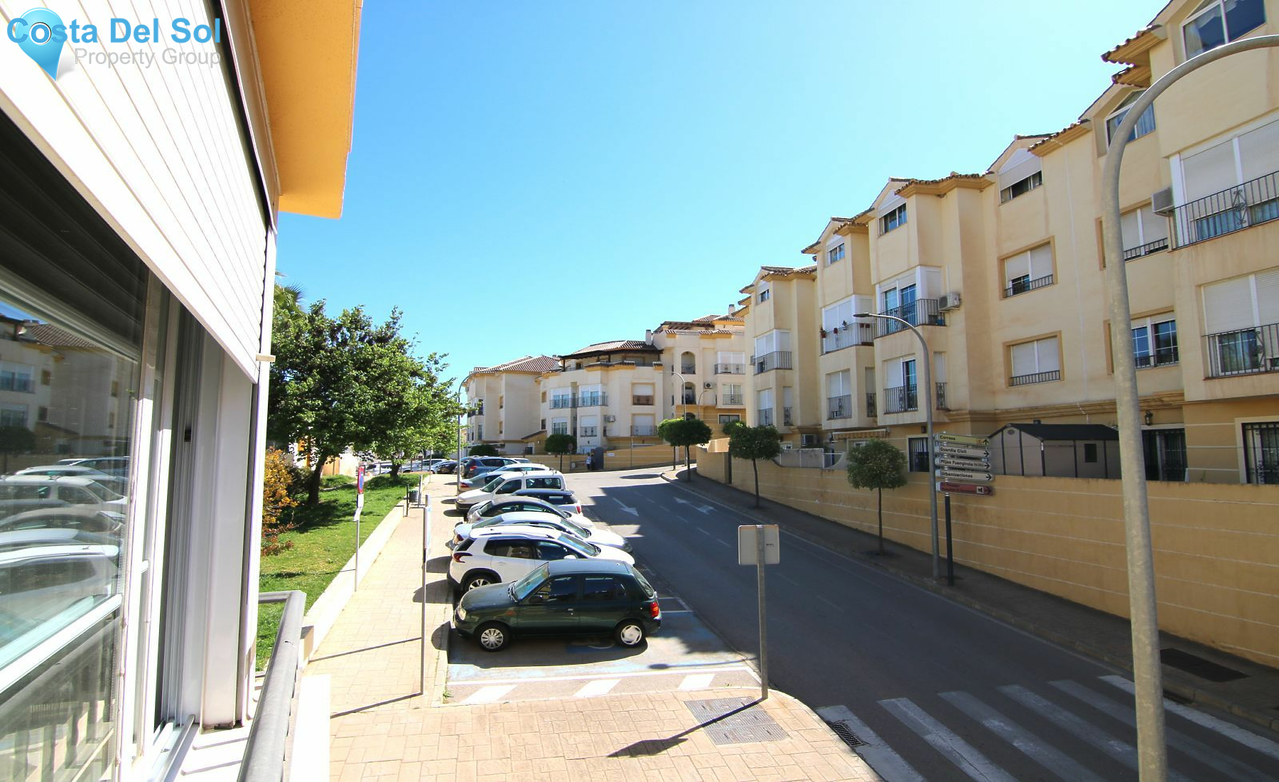 Middle Floor Apartment in Coín