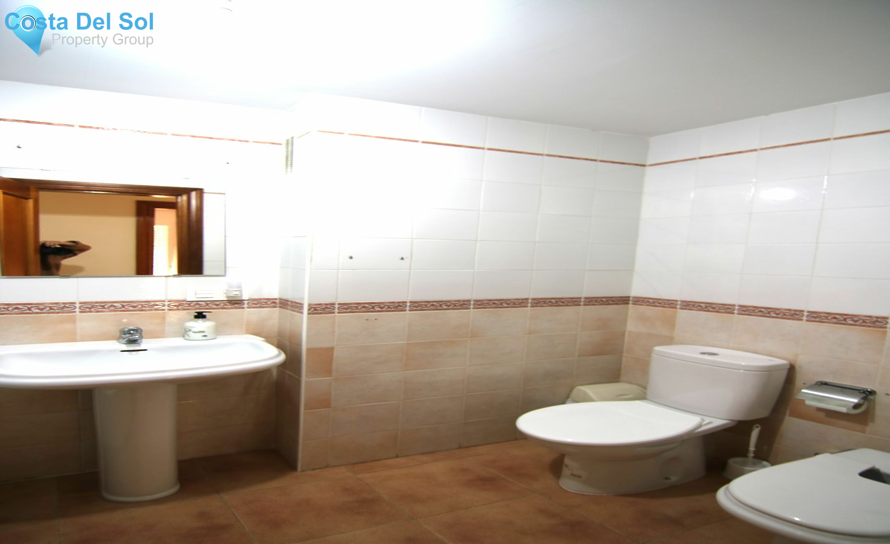 Middle Floor Apartment in Coín-1554632