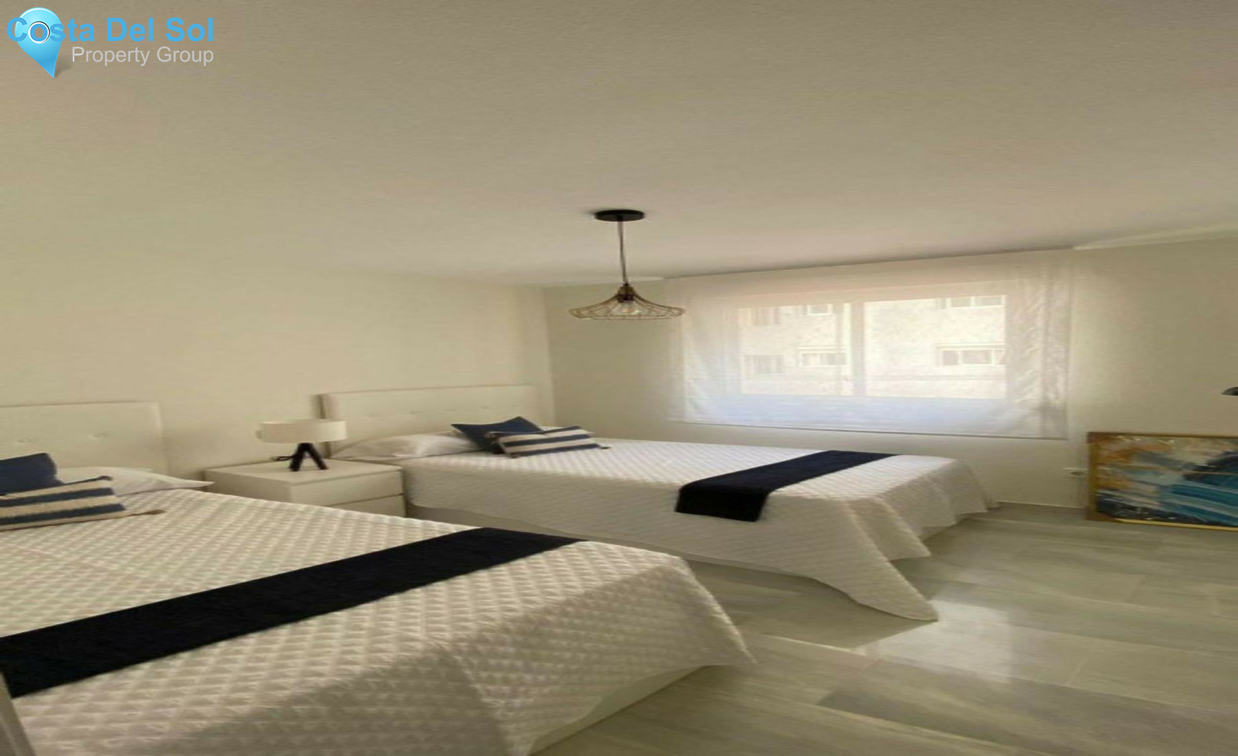 Middle Floor Apartment in Estepona-1261438