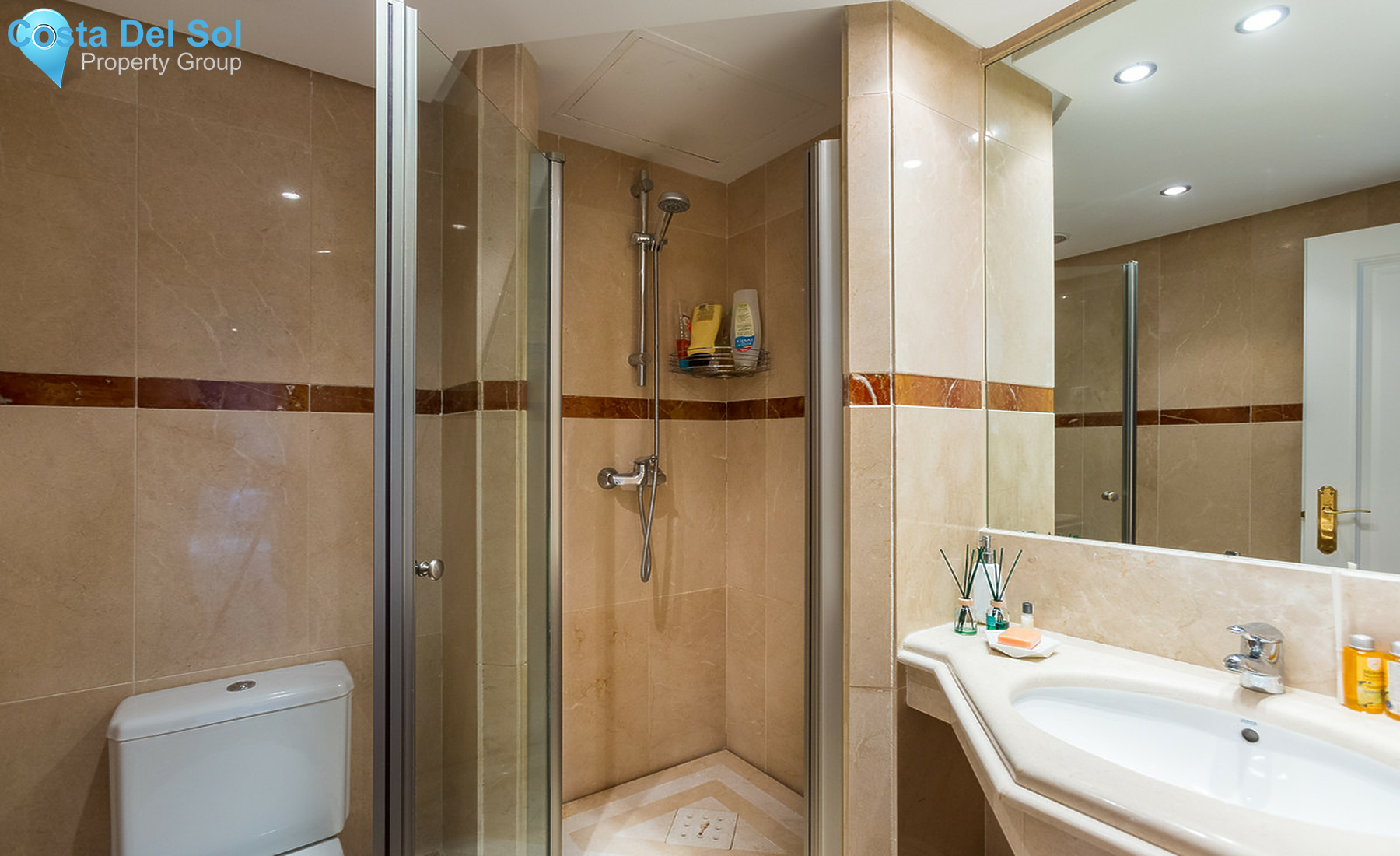 Middle Floor Apartment in Estepona
