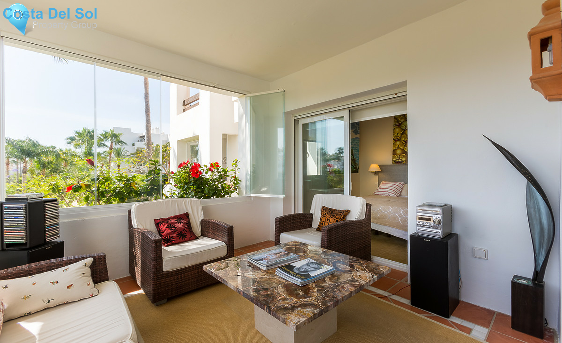 Middle Floor Apartment in Estepona-1295086