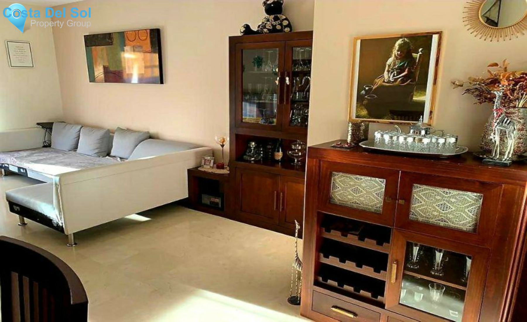 Middle Floor Apartment in Estepona