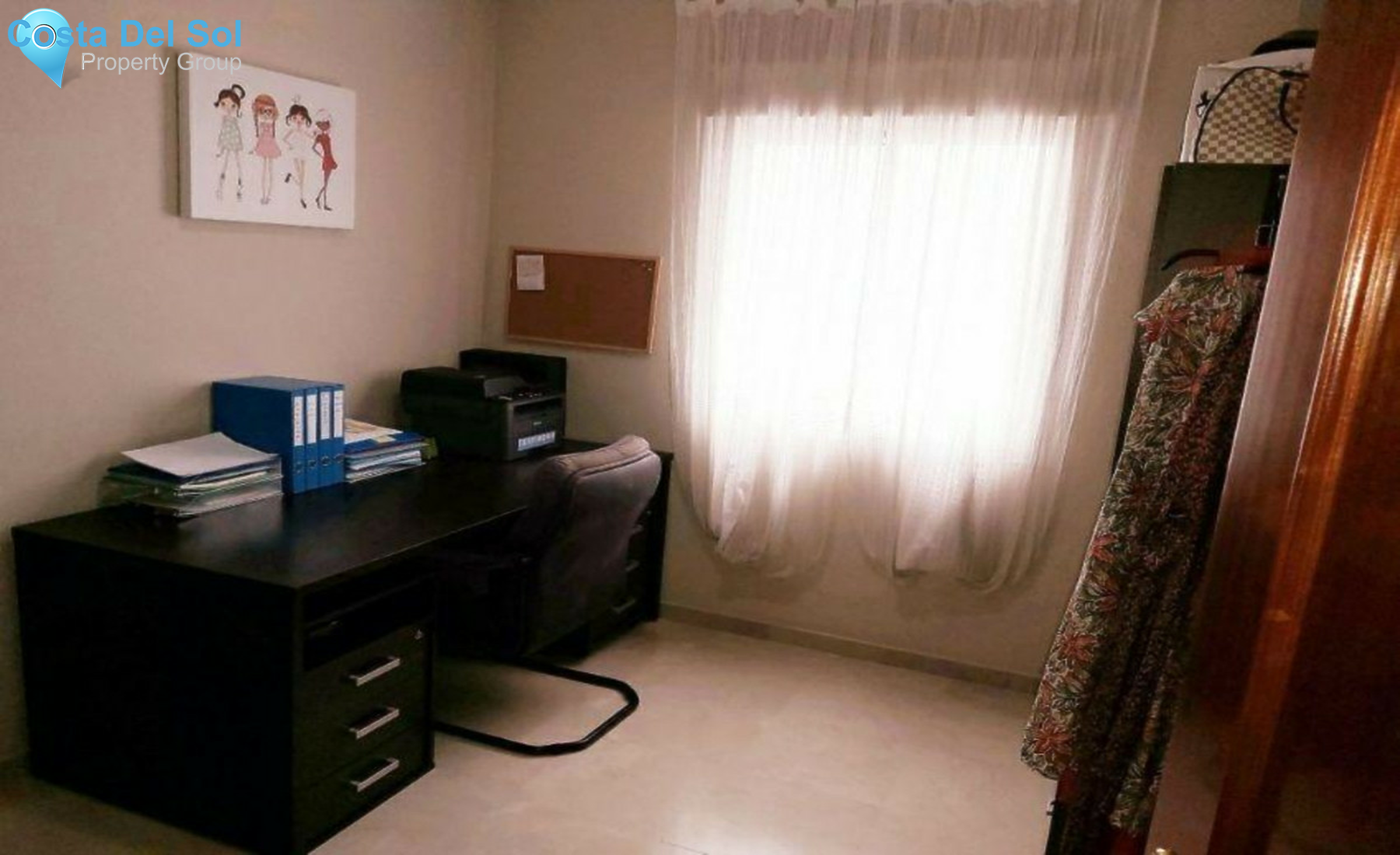 Middle Floor Apartment in Estepona-1301116