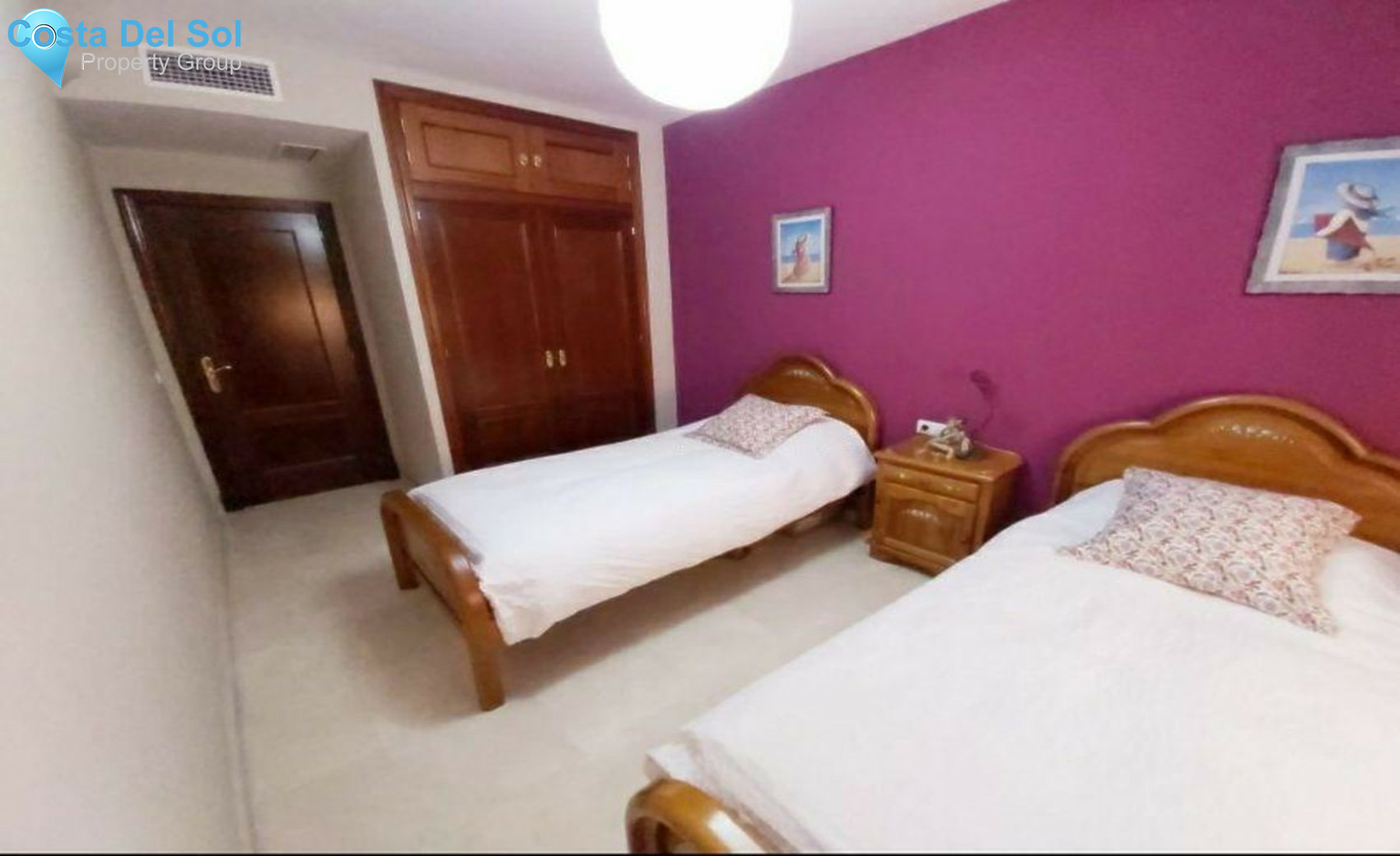 Middle Floor Apartment in Estepona-1301119