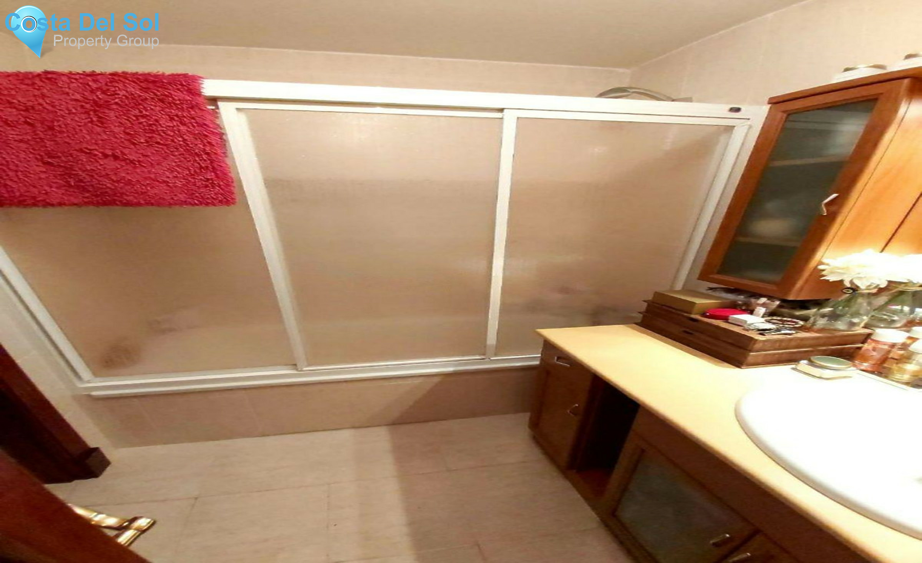 Middle Floor Apartment in Estepona-1301123