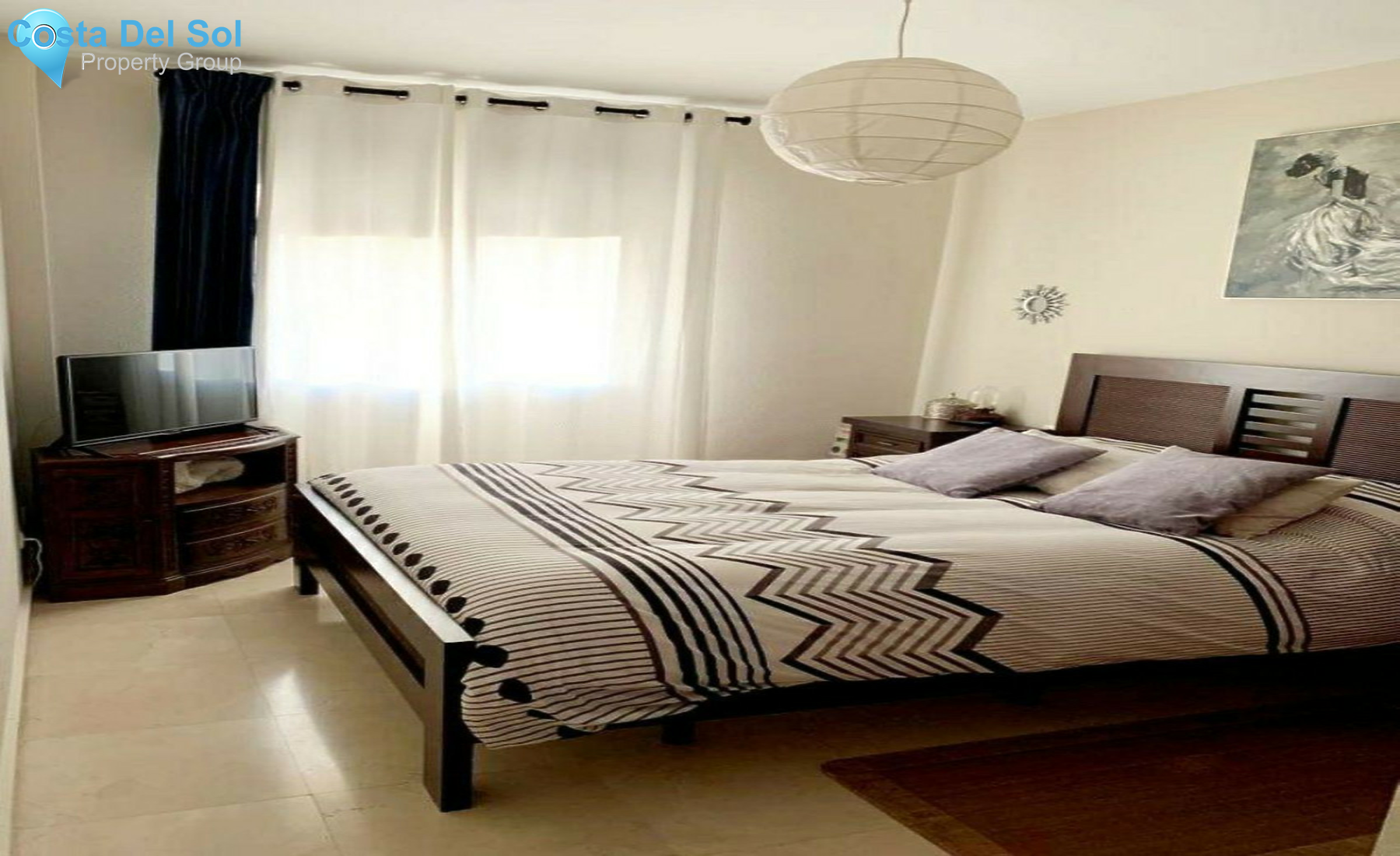 Middle Floor Apartment in Estepona-1301115