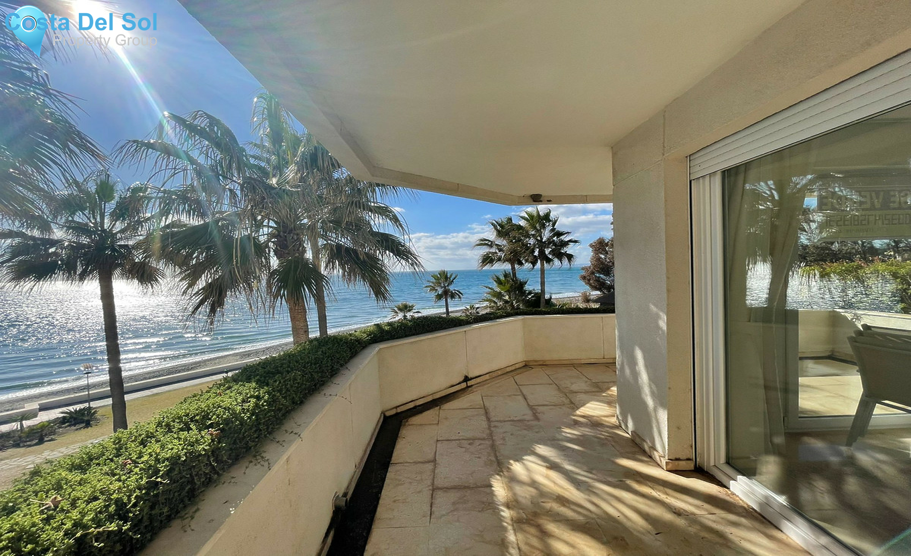 Middle Floor Apartment in Estepona-1310027