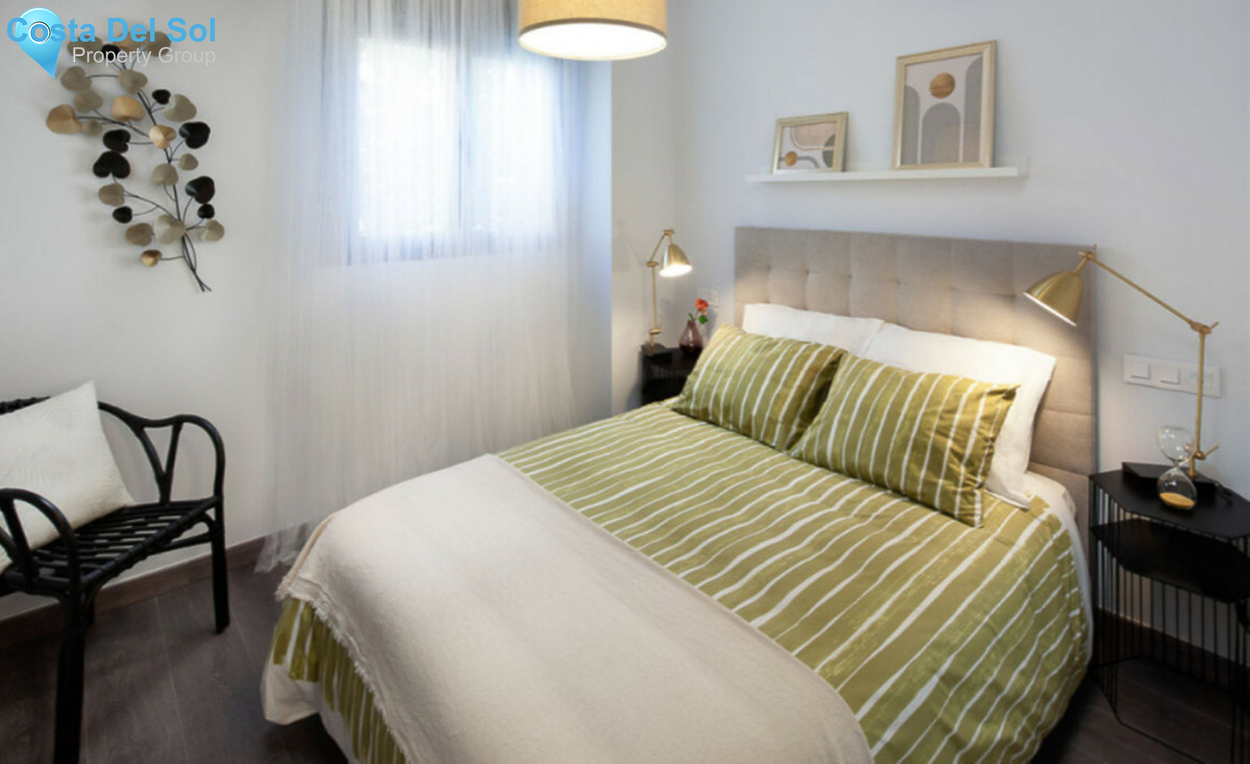 Middle Floor Apartment in Estepona-1320031