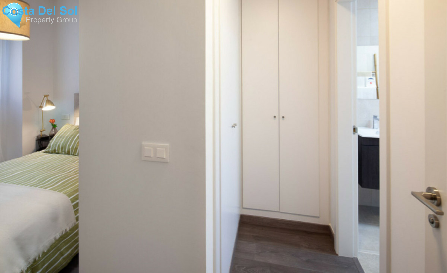 Middle Floor Apartment in Estepona-1320032