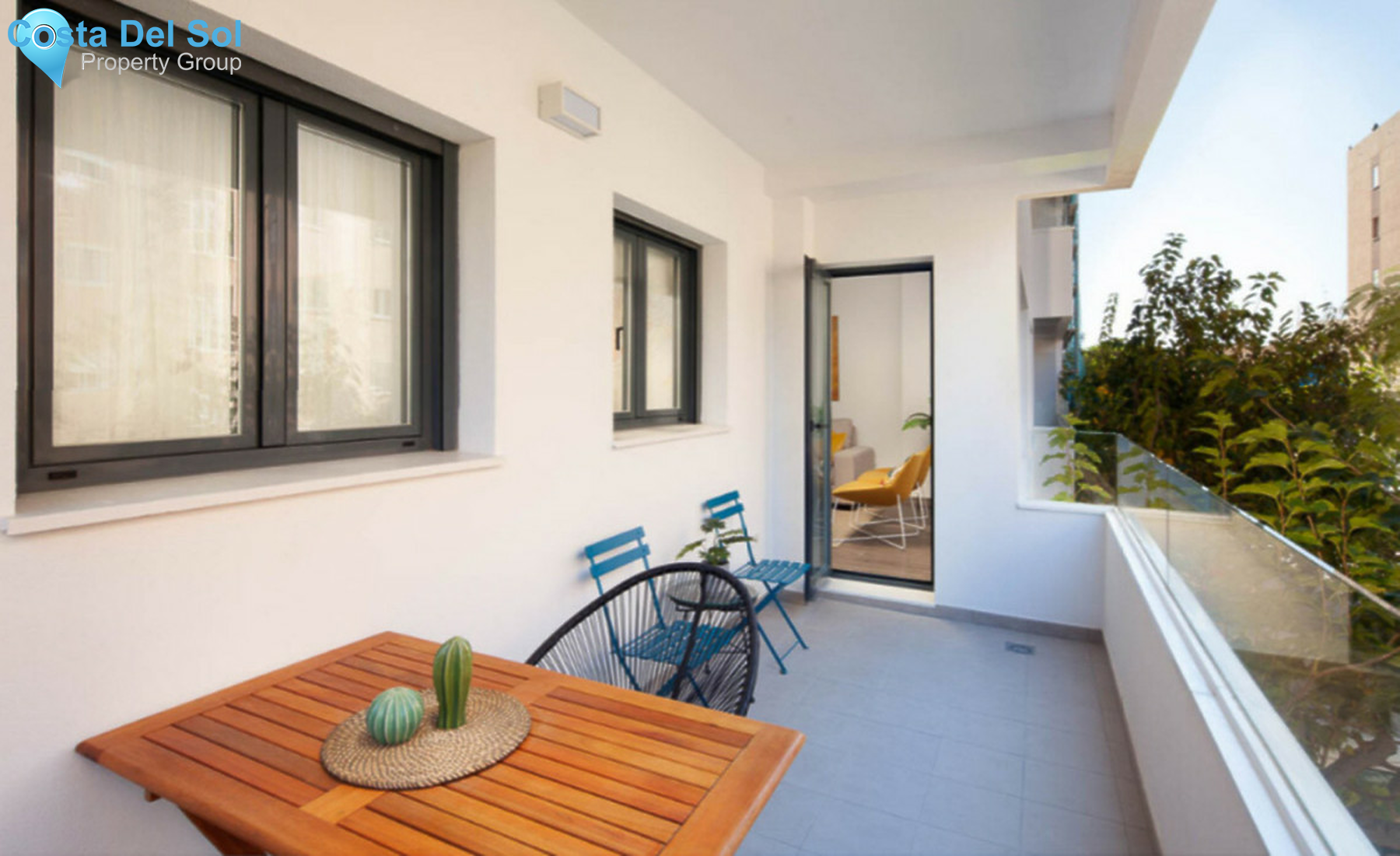 Middle Floor Apartment in Estepona-1320024