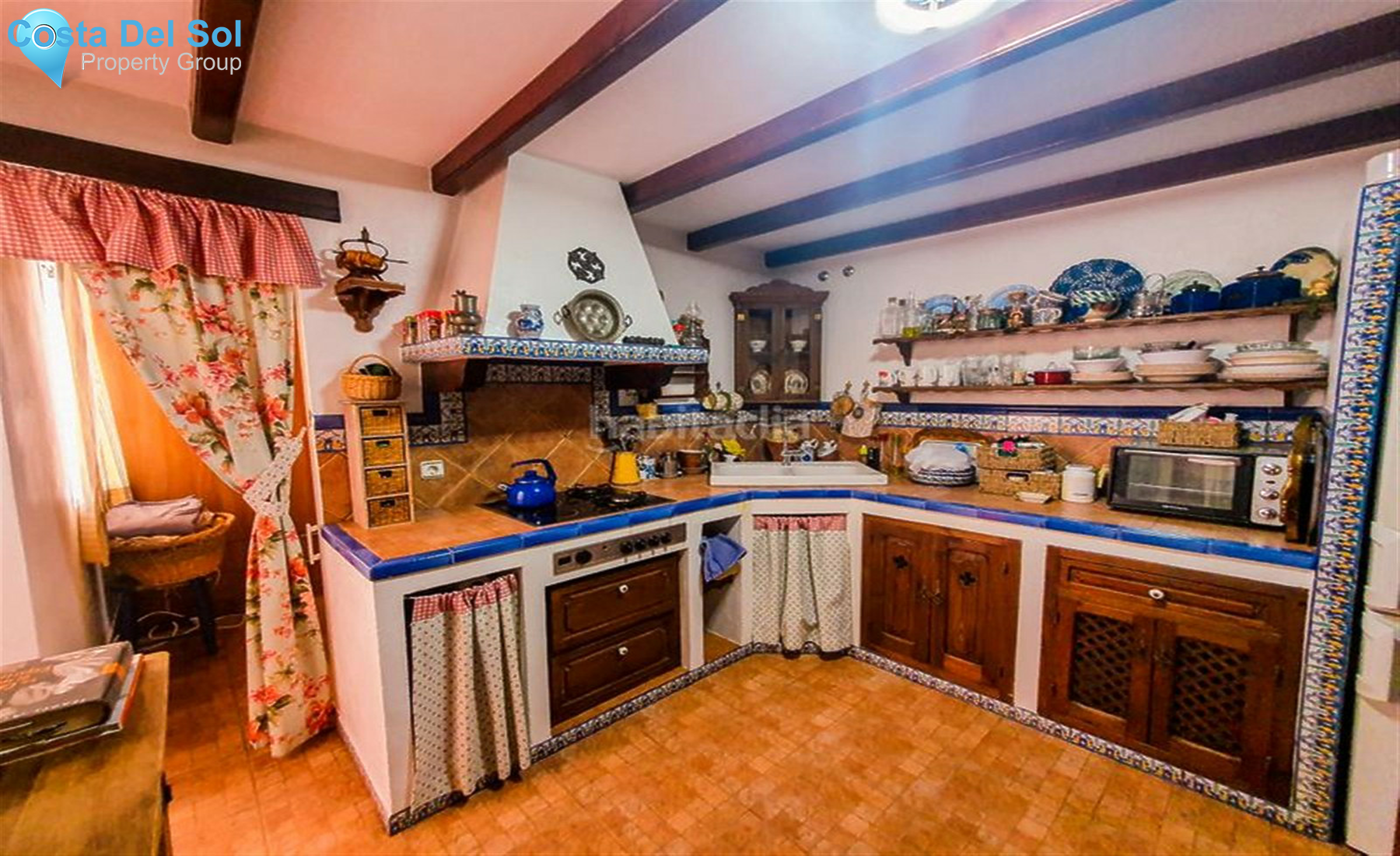 Middle Floor Apartment in Estepona-1354577