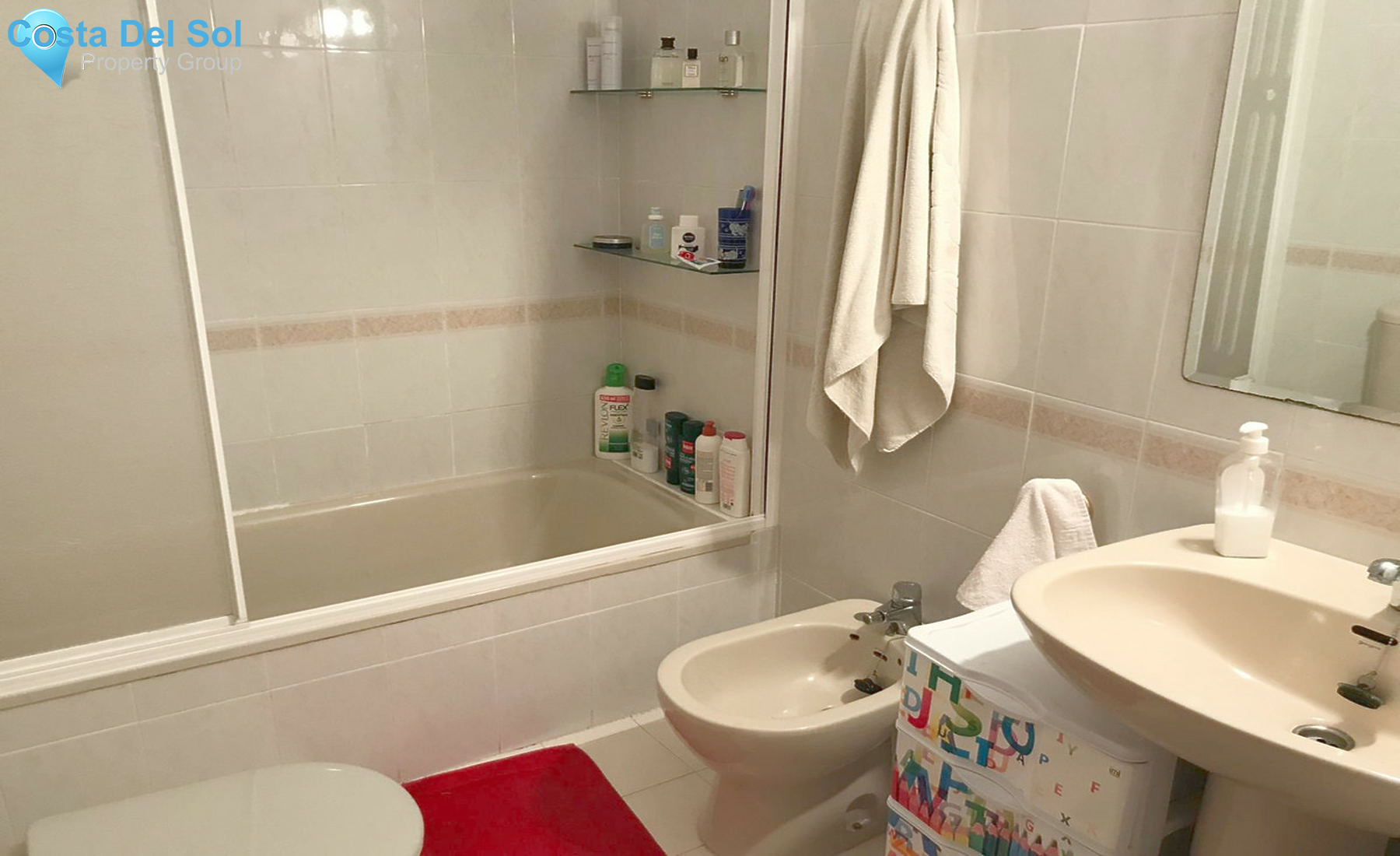 Middle Floor Apartment in Estepona-1356337