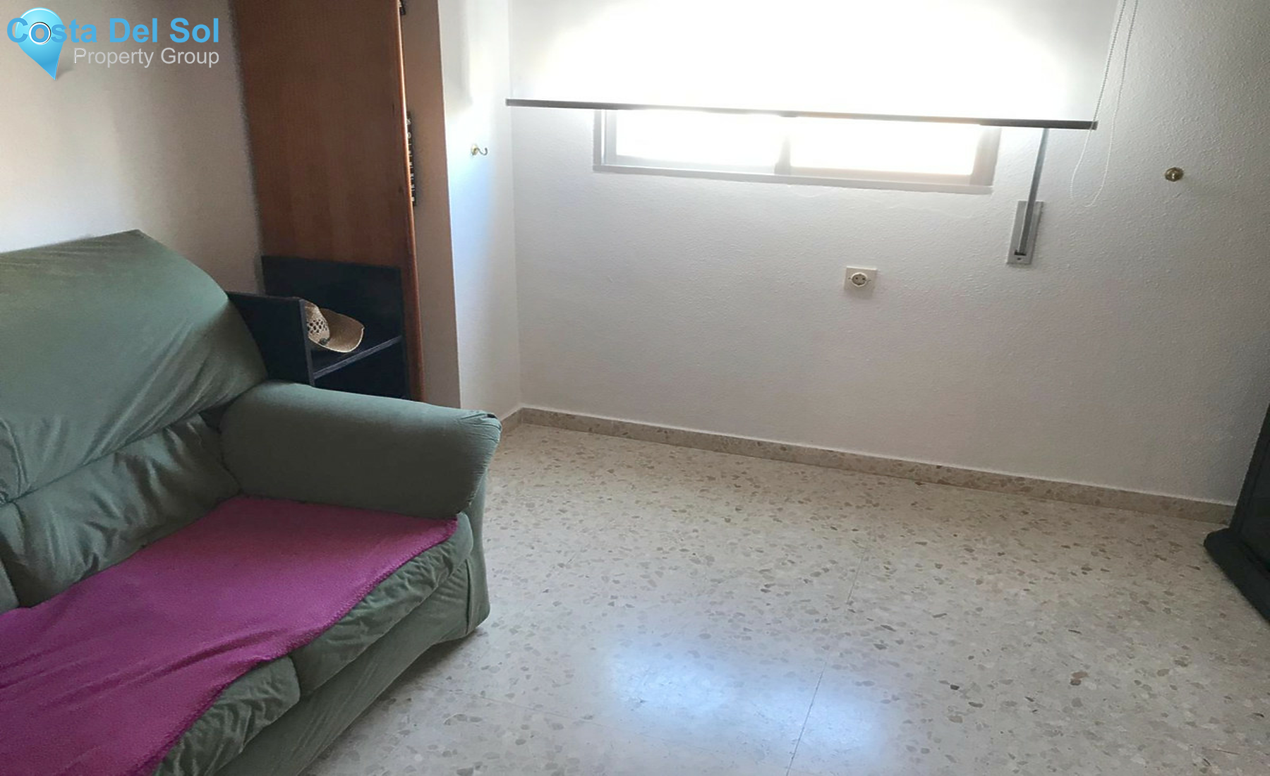 Middle Floor Apartment in Estepona-1356340
