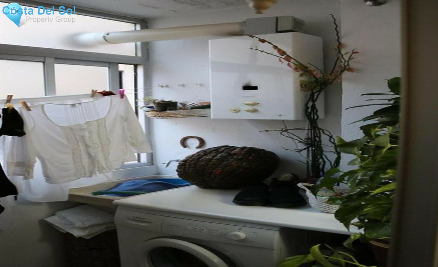 Middle Floor Apartment in Estepona-1360617