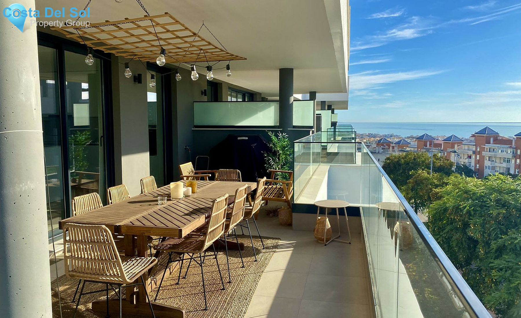 Middle Floor Apartment in Estepona-1560754