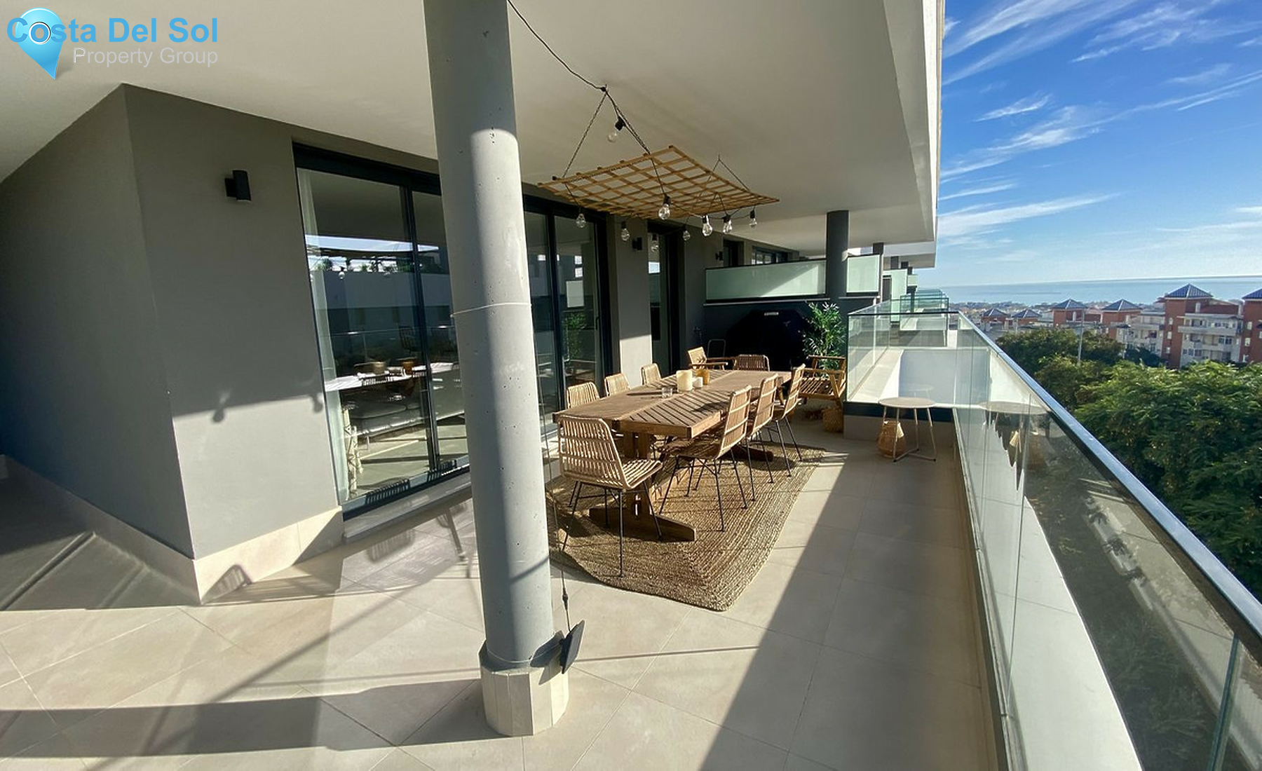 Middle Floor Apartment in Estepona-1560756