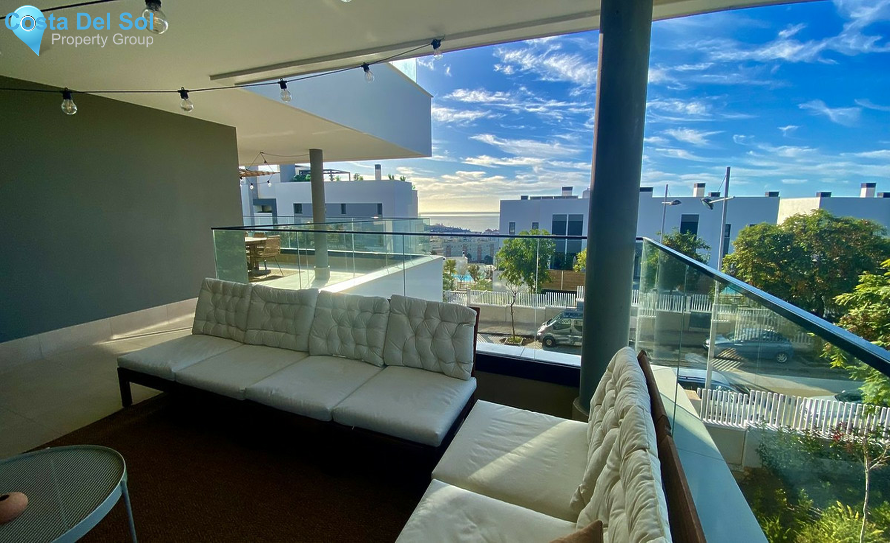 Middle Floor Apartment in Estepona-1560758