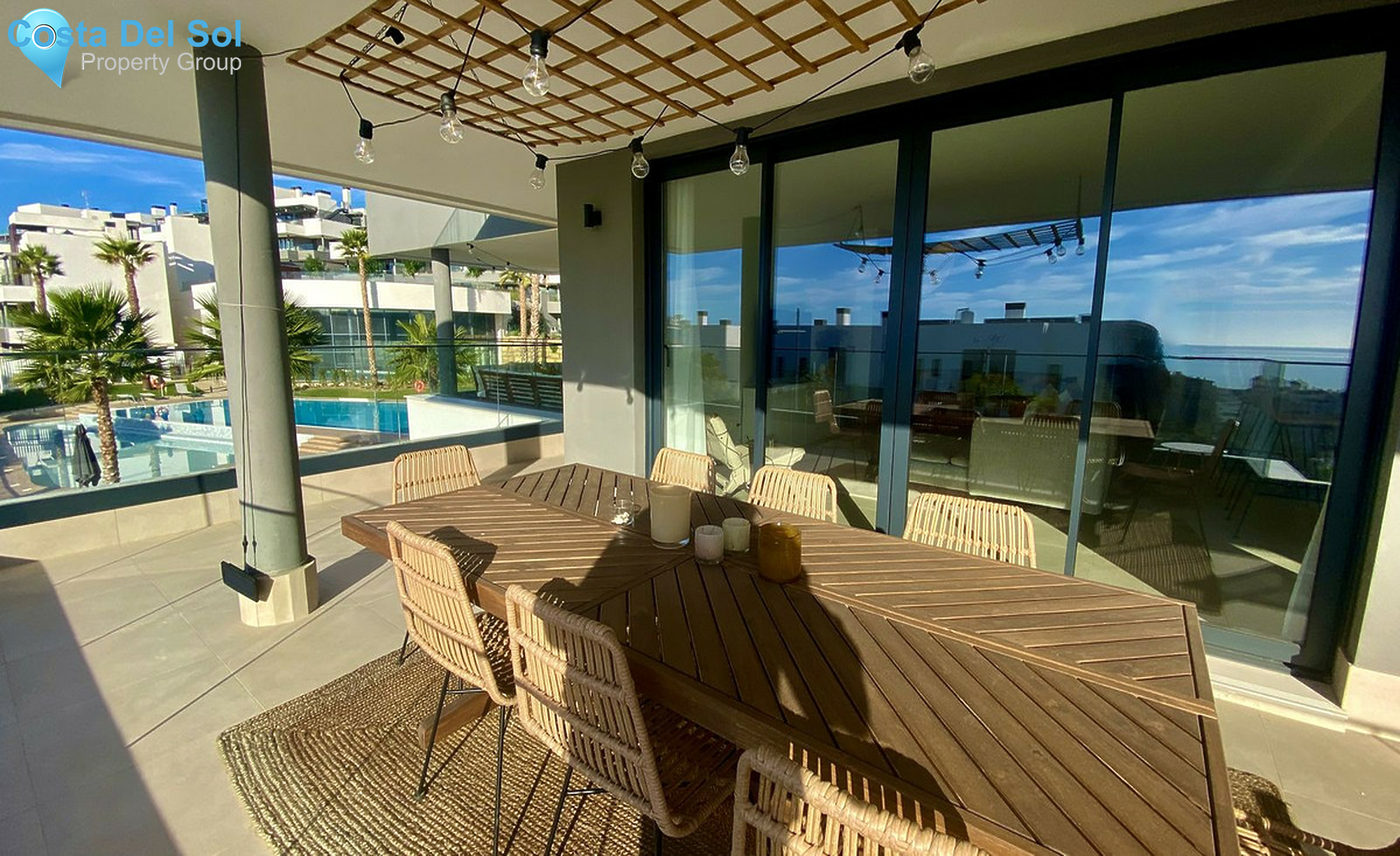 Middle Floor Apartment in Estepona-1560752