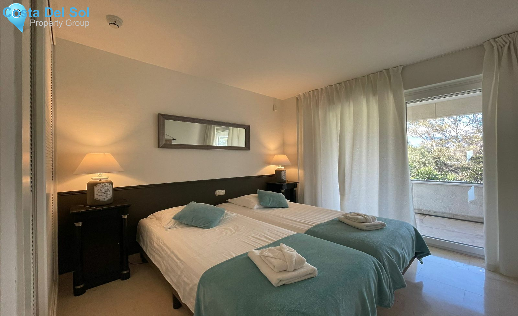 Middle Floor Apartment in Estepona-1179376