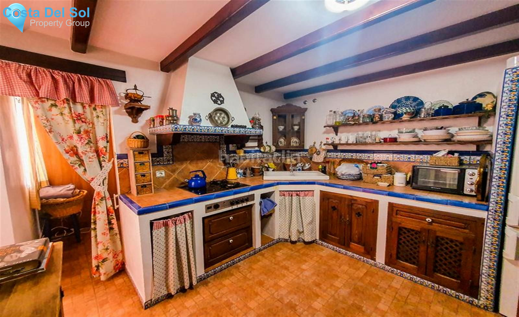 Middle Floor Apartment in Estepona-1193096