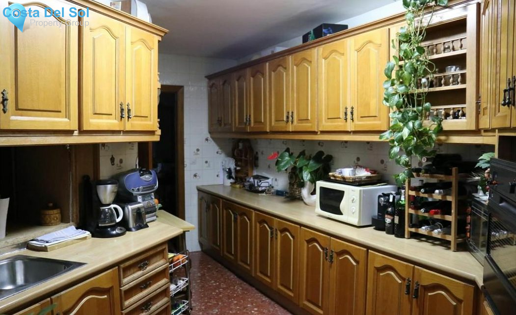 Middle Floor Apartment in Estepona-1204687