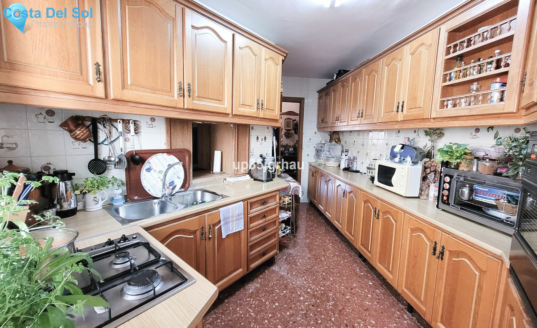 Middle Floor Apartment in Estepona