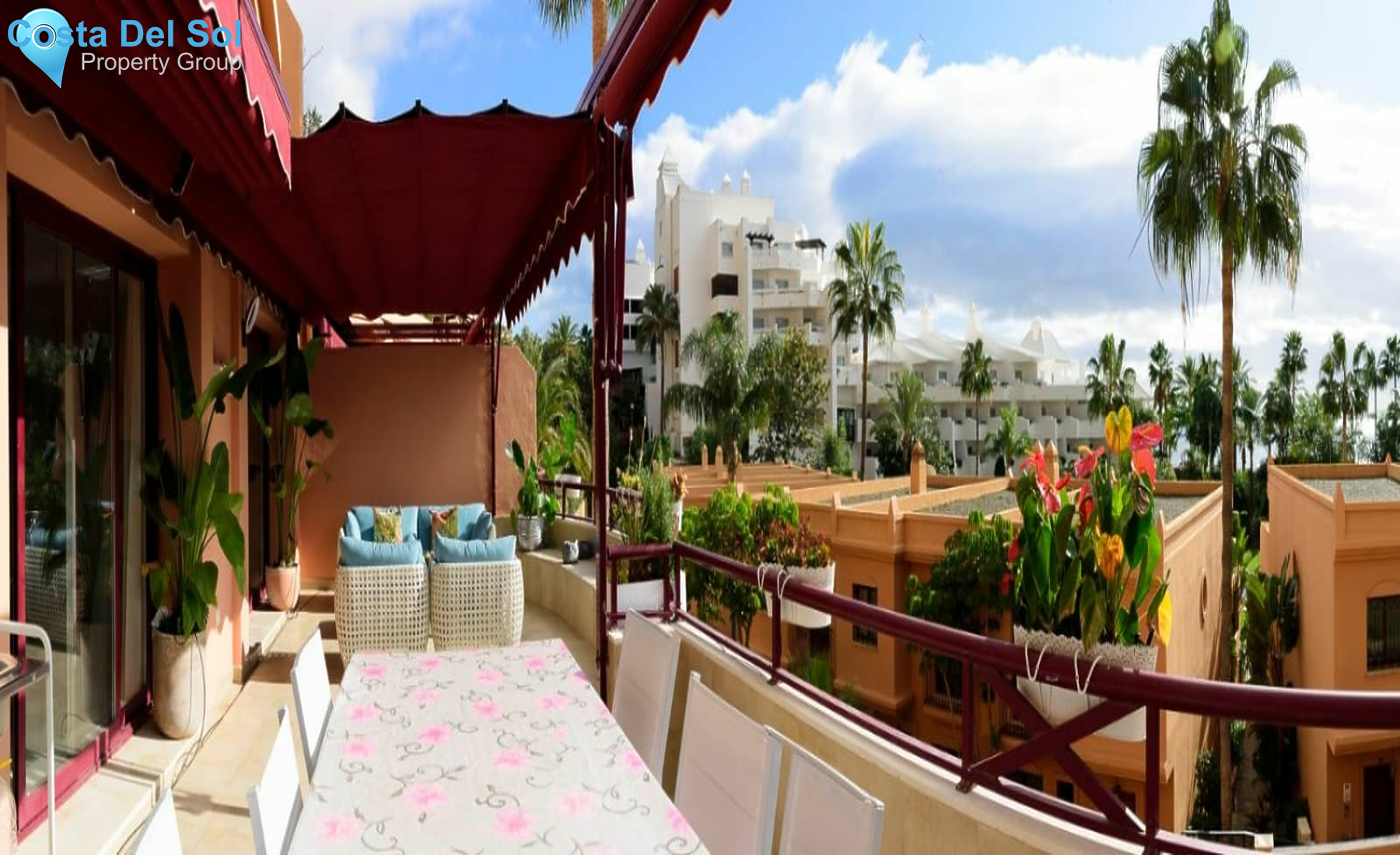 Middle Floor Apartment in Estepona-1214639