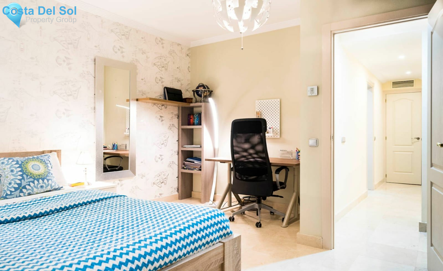 Middle Floor Apartment in Estepona-1214640