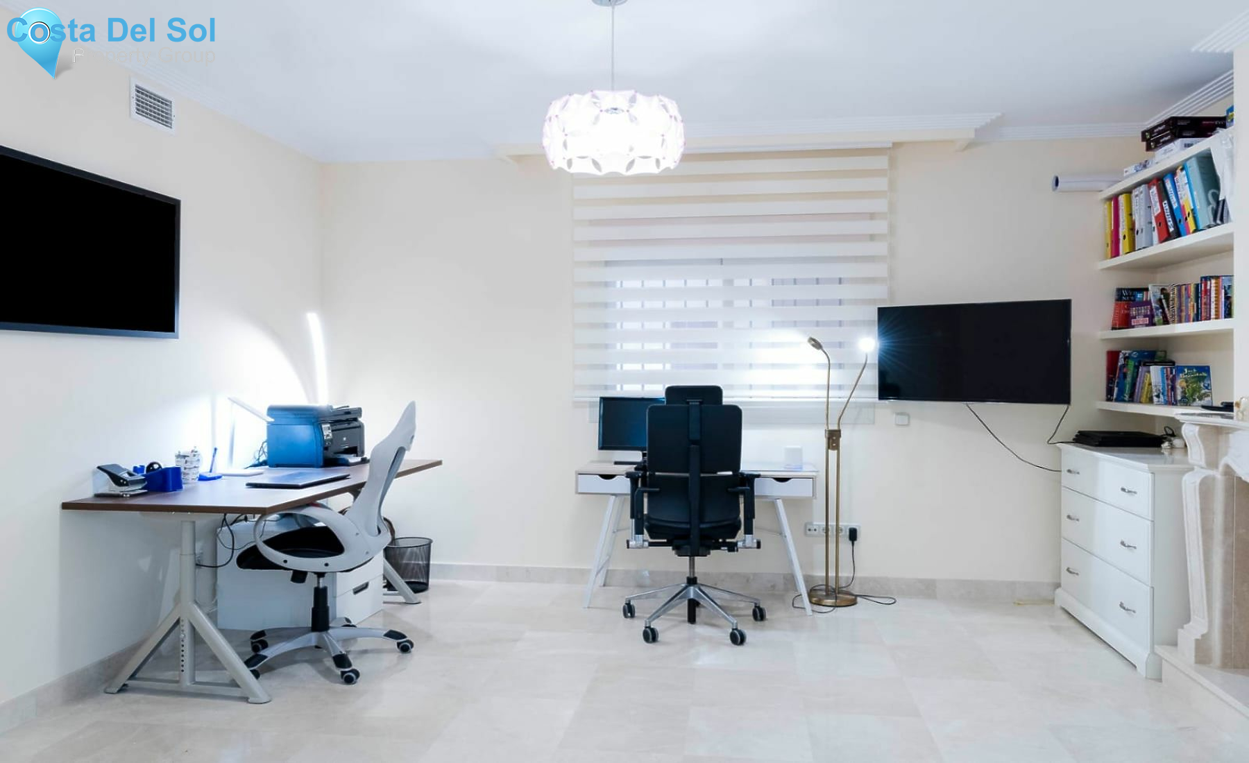 Middle Floor Apartment in Estepona-1214636