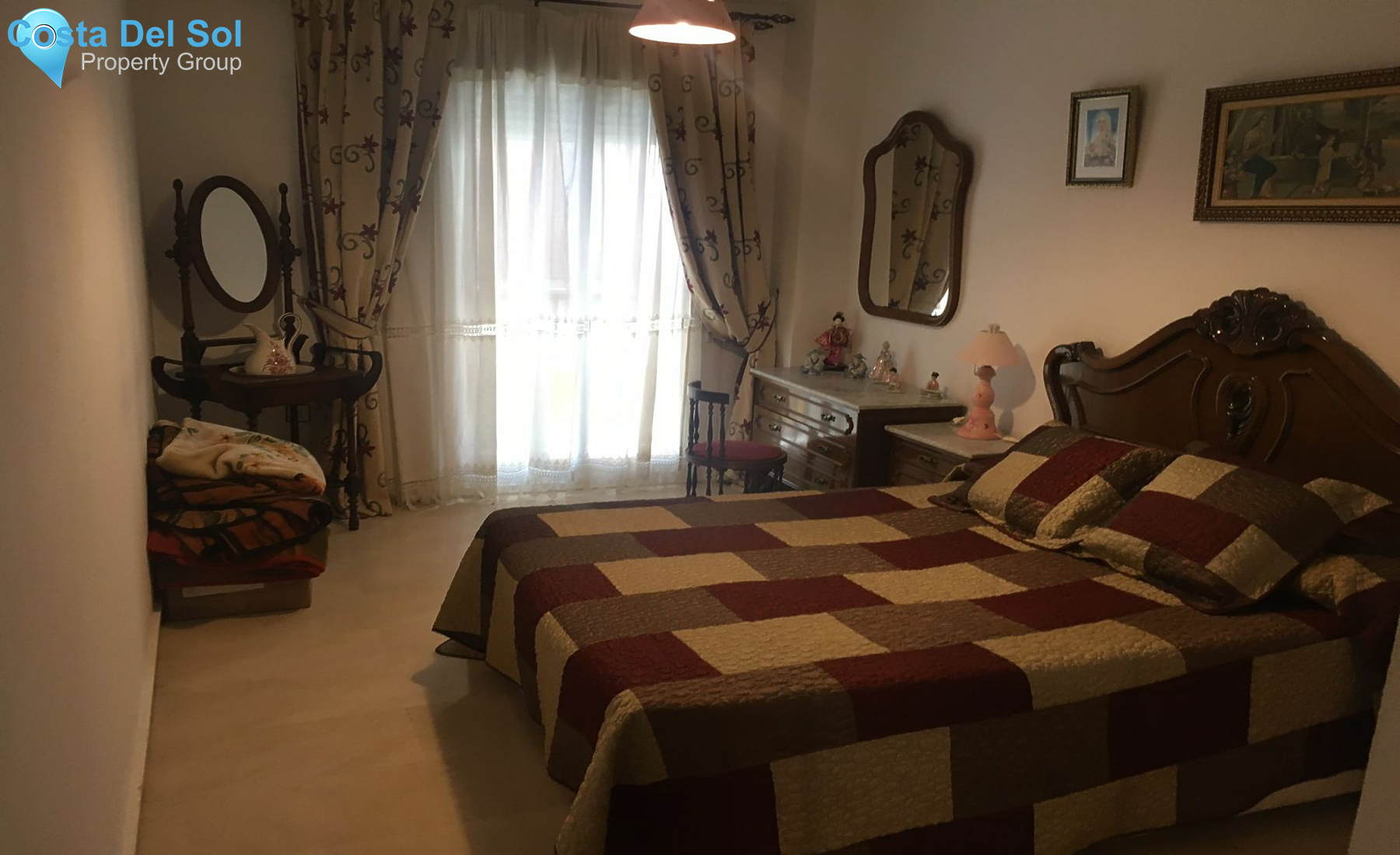 Middle Floor Apartment in Estepona-1220508