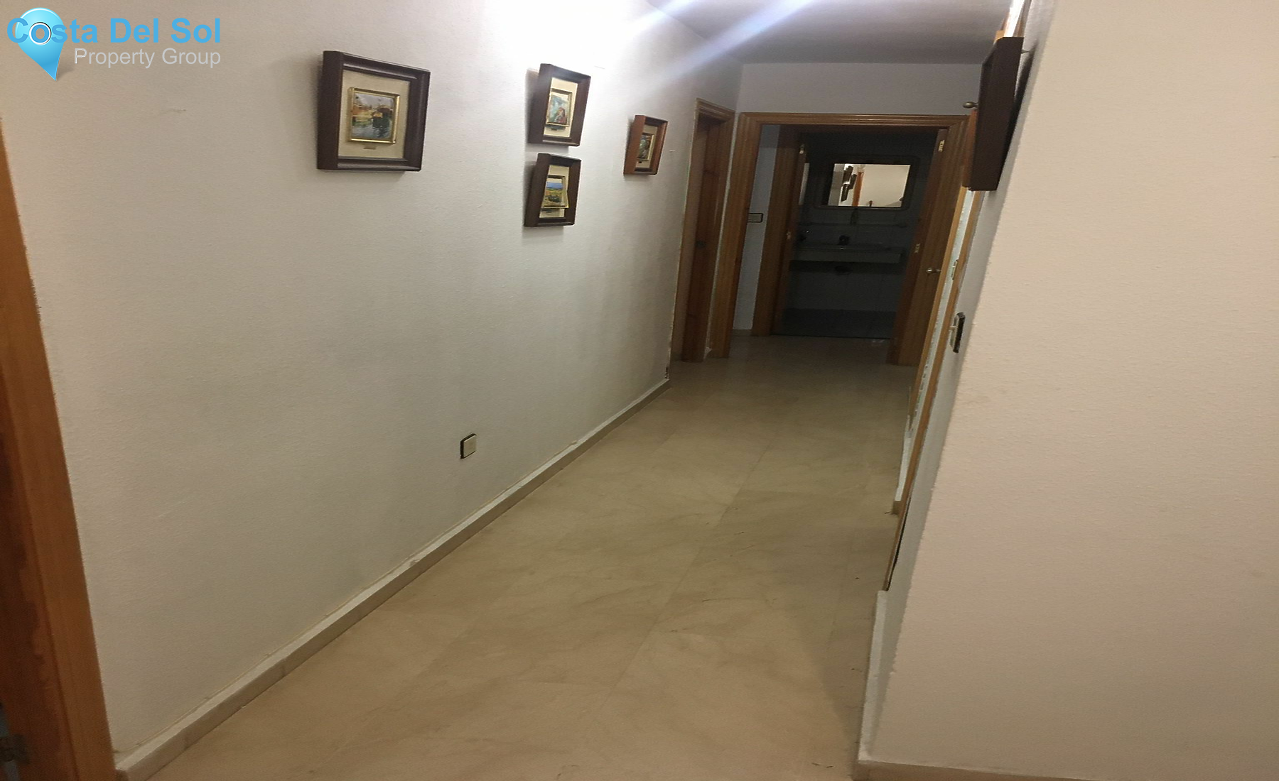 Middle Floor Apartment in Estepona-1220511