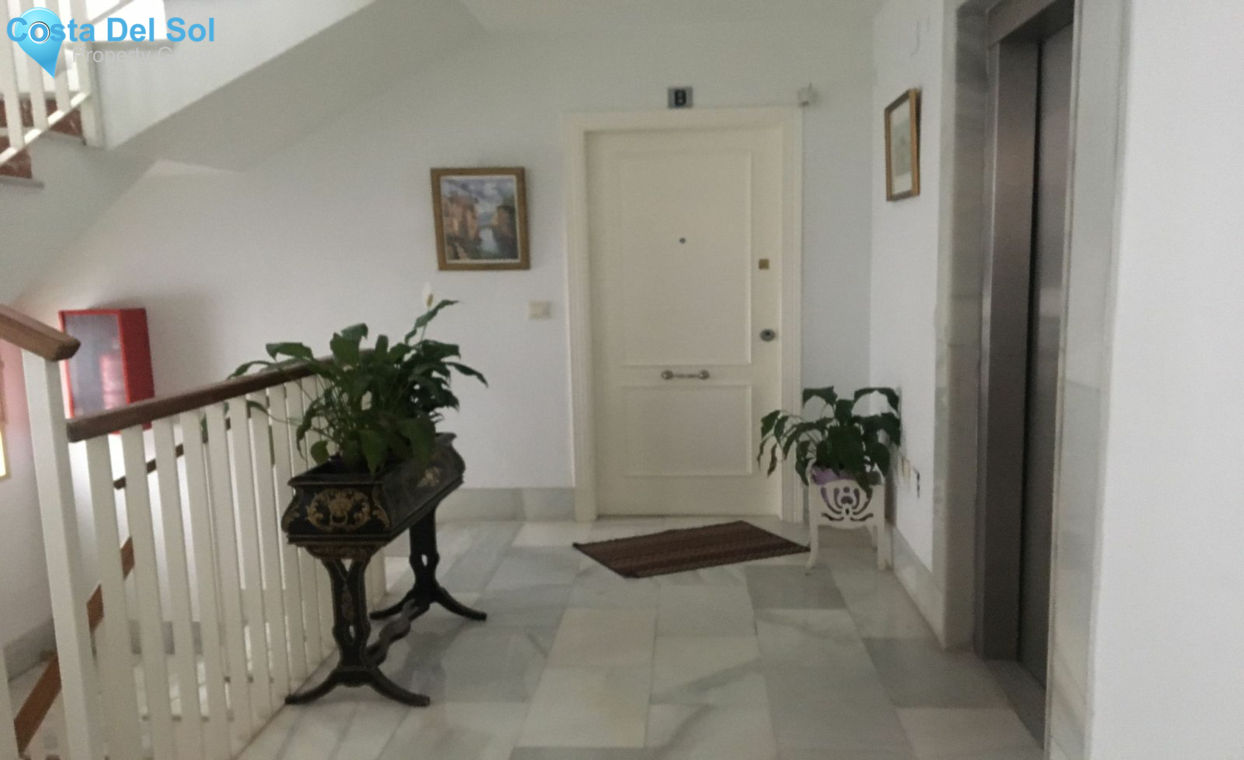 Middle Floor Apartment in Estepona-1387308