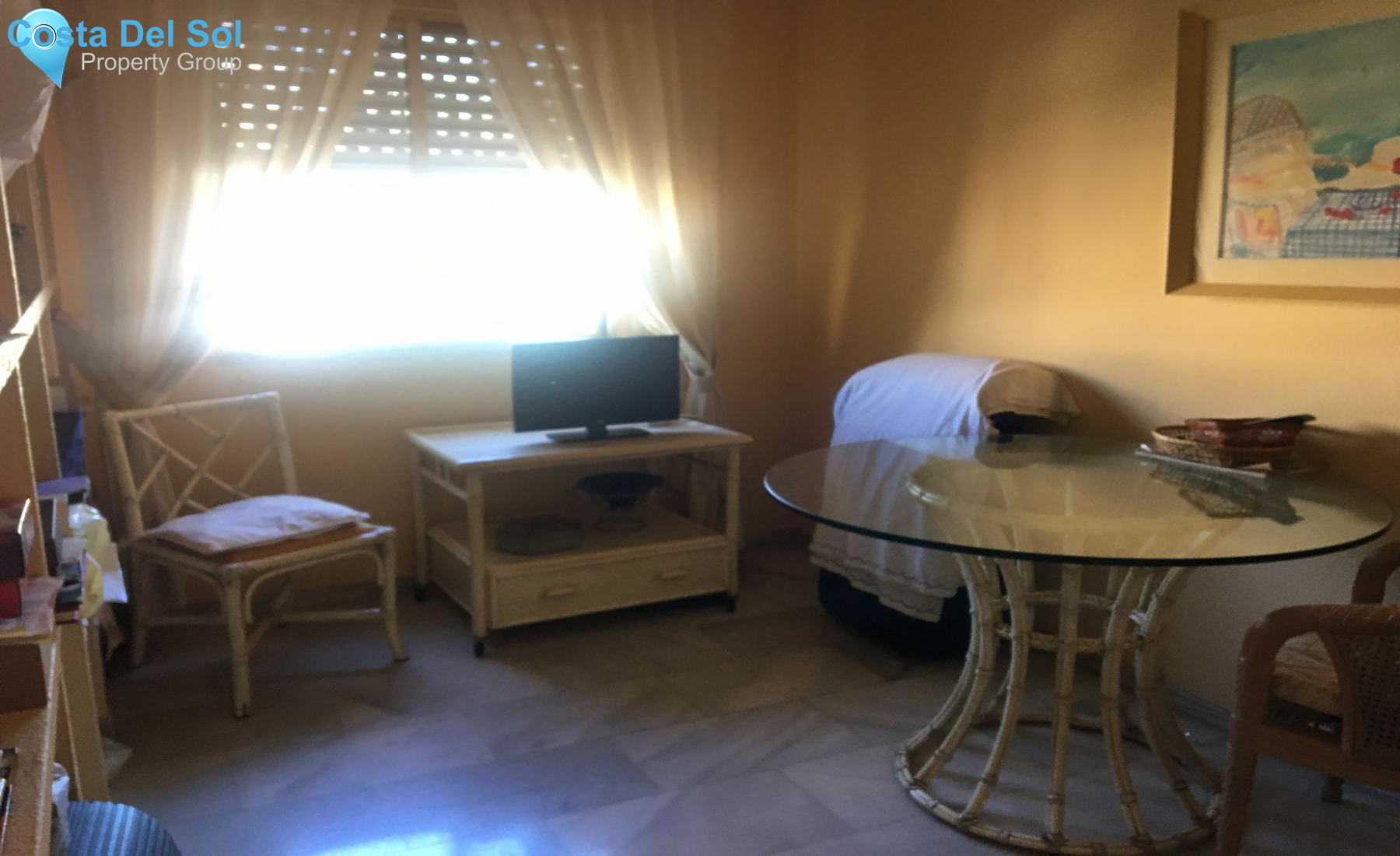 Middle Floor Apartment in Estepona-1387299