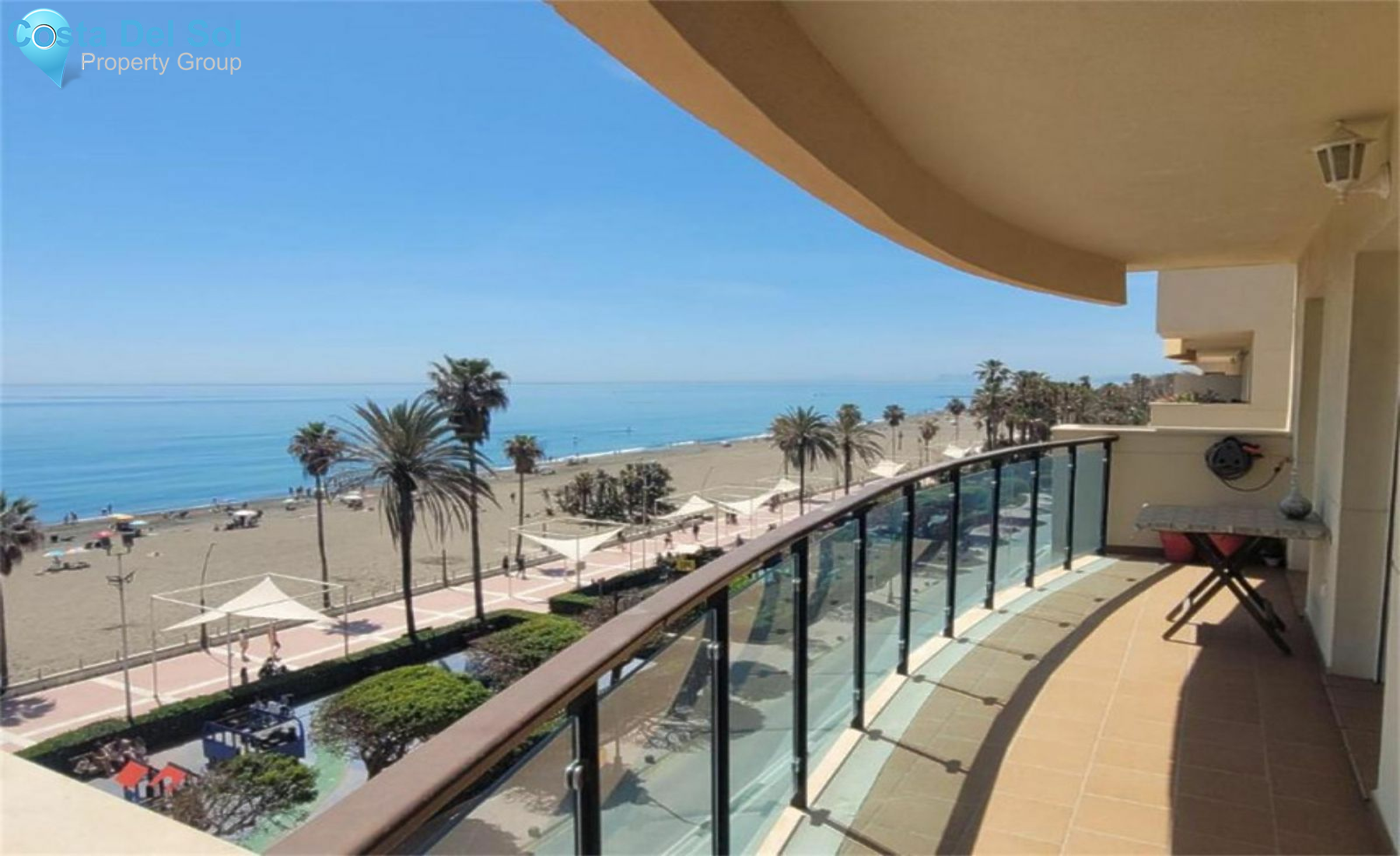 Middle Floor Apartment in Estepona-1396001